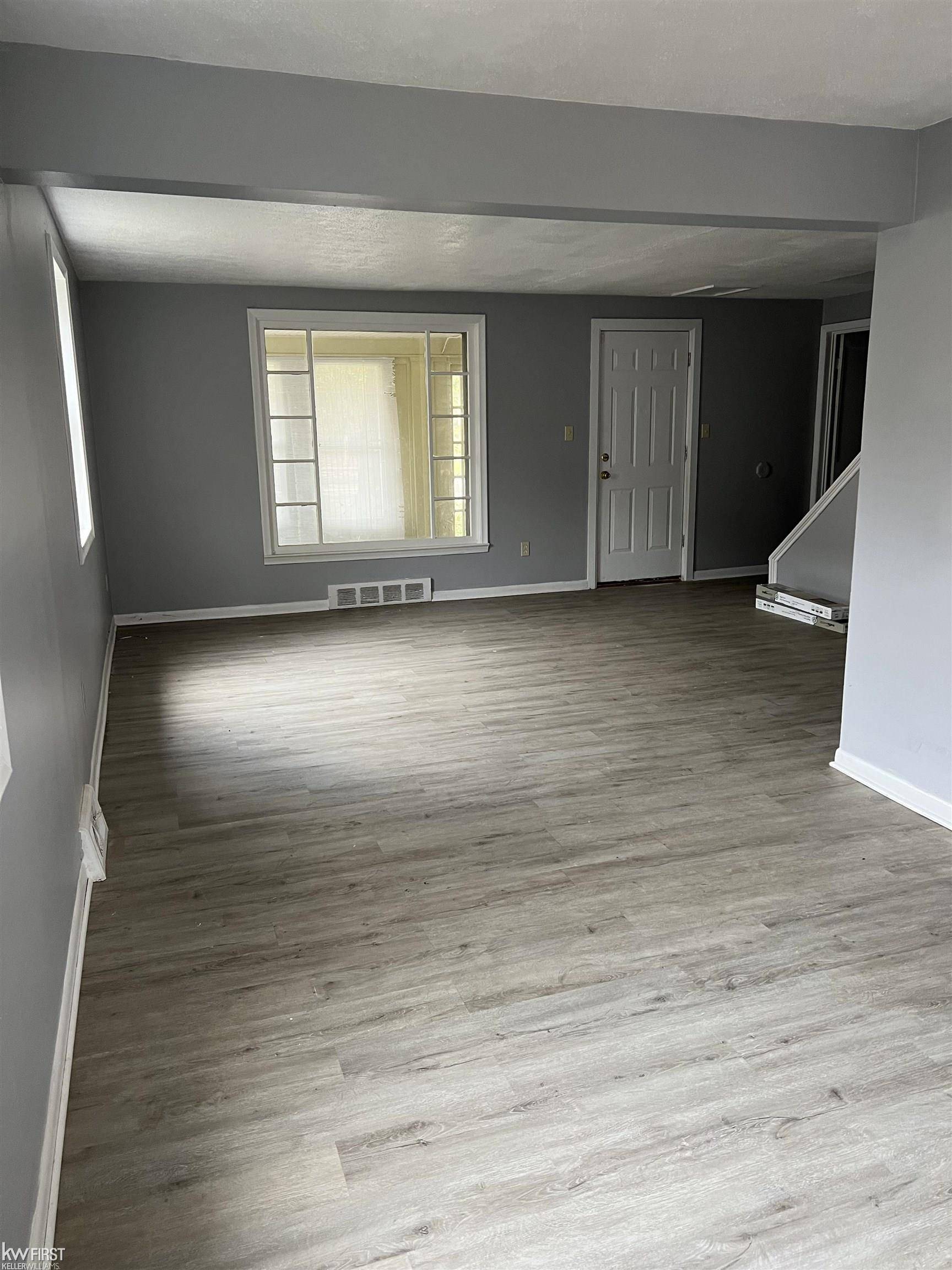 Flint, MI 48503,925 Bradley