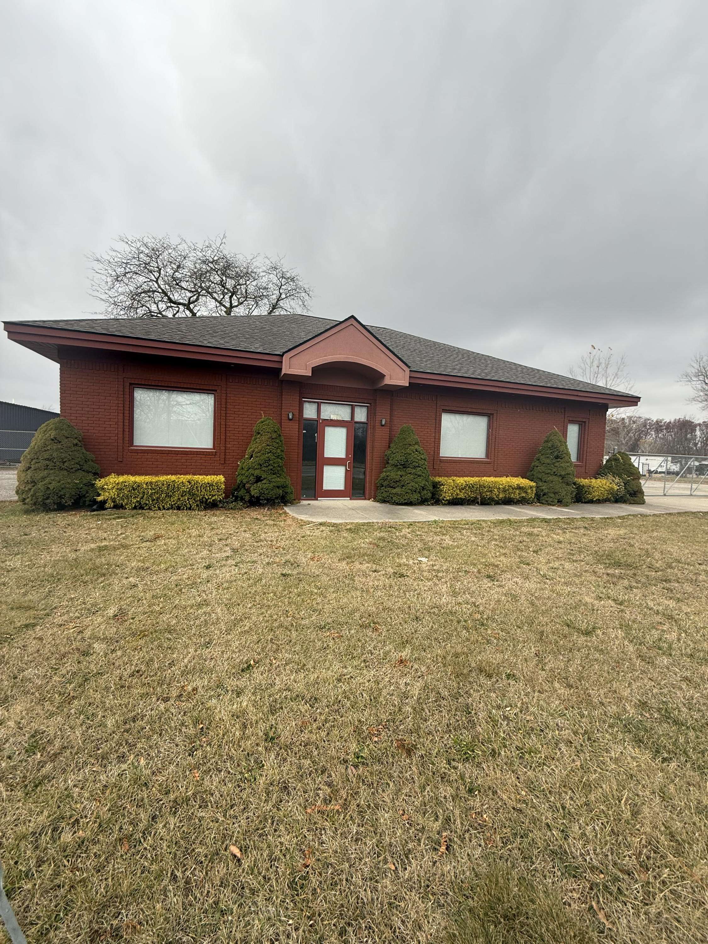 Trenton, MI 48183,5700 W Jefferson AVE