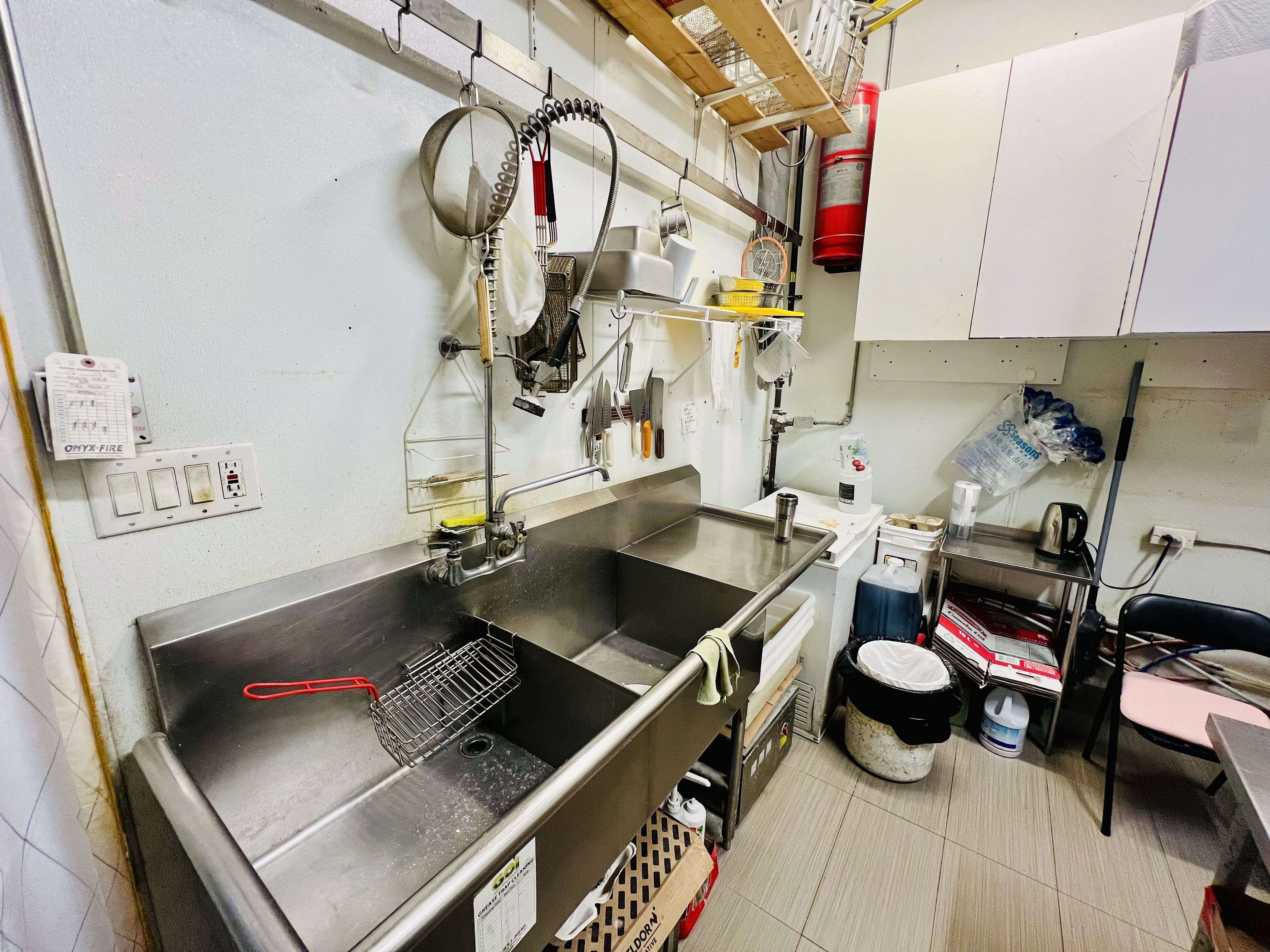 Markham, ON L3T 0C7,7181 Yonge ST #243