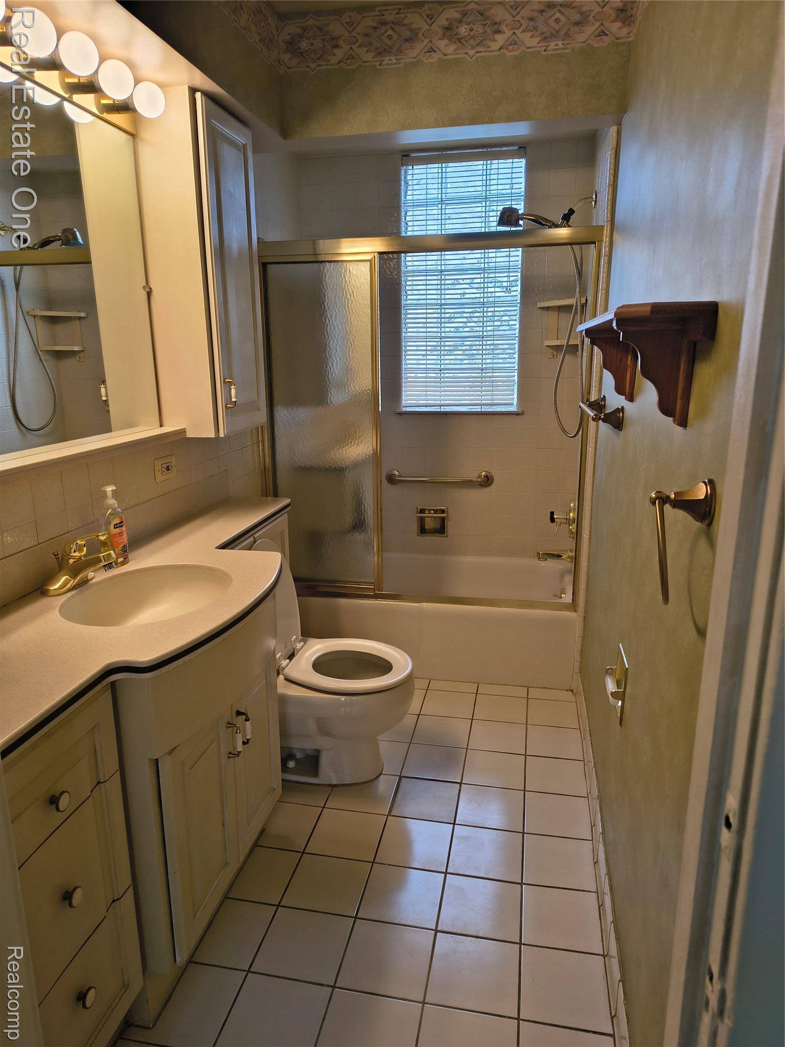 Detroit, MI 48228,7233 Rosemont AVE