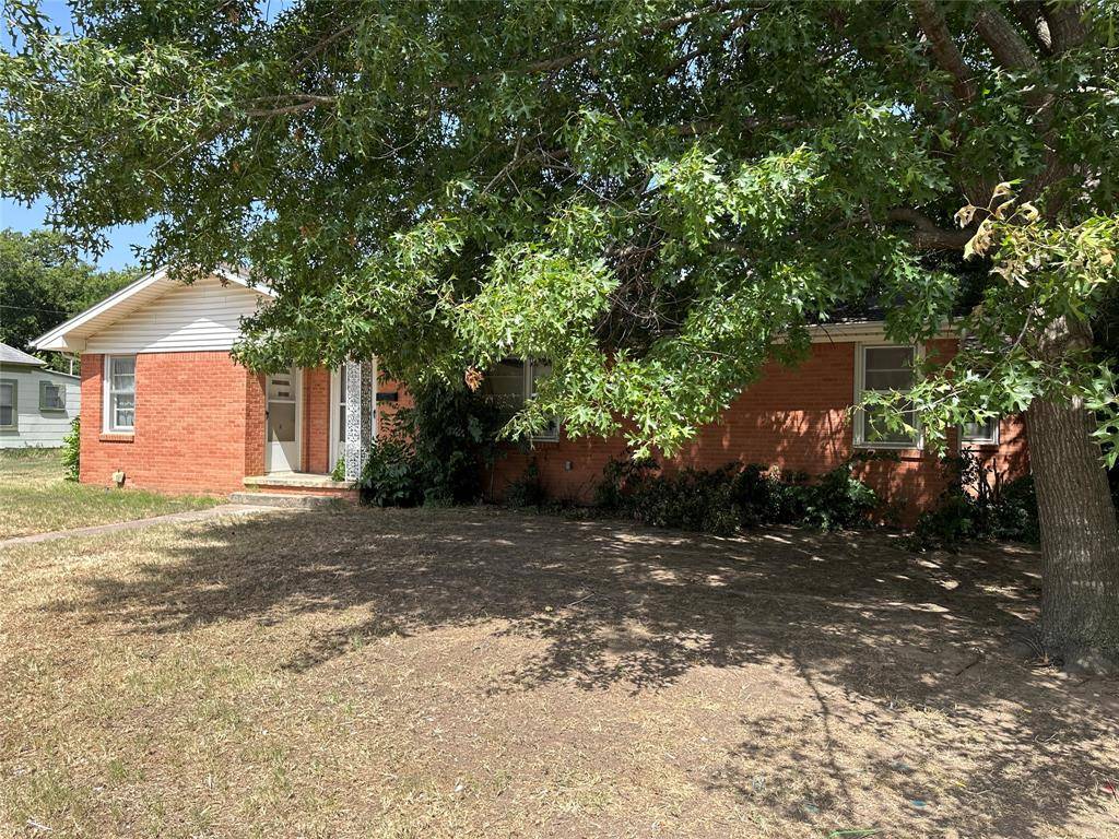 Bowie, TX 76230,610 Cooper Street