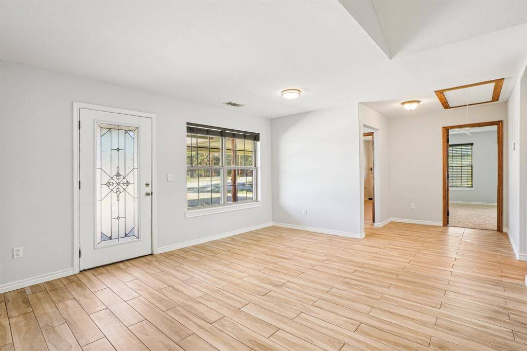 Collinsville, TX 76233,718 County Road 232