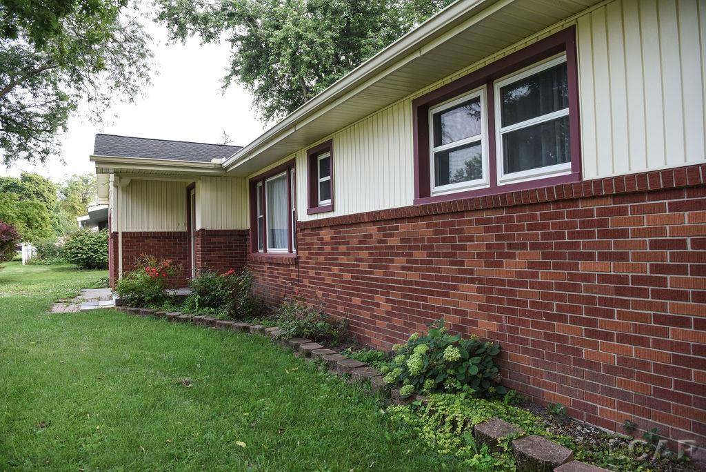 Adrian, MI 49221,2382 W Clearview