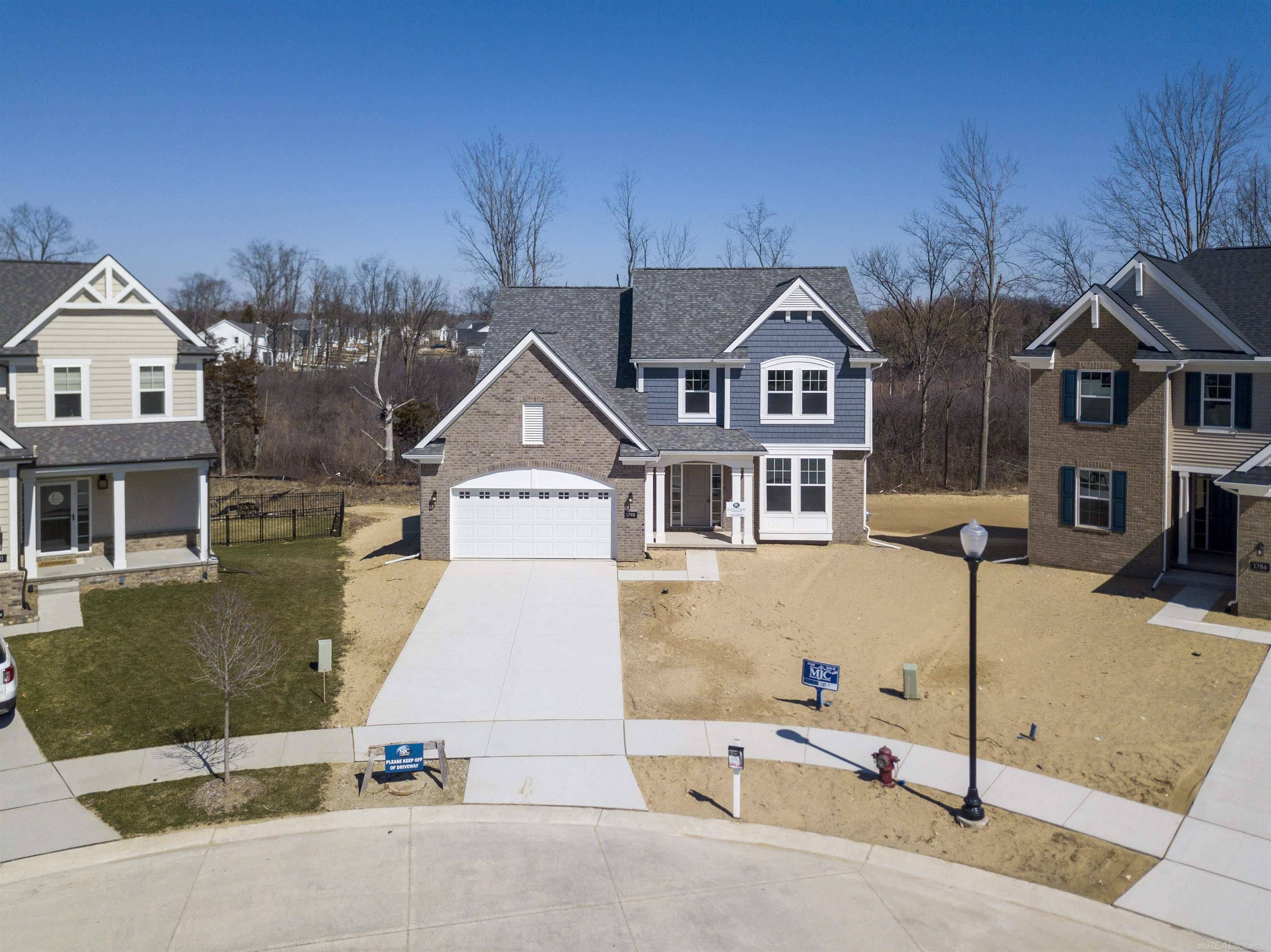 Wixom, MI 48393,1798 Coral