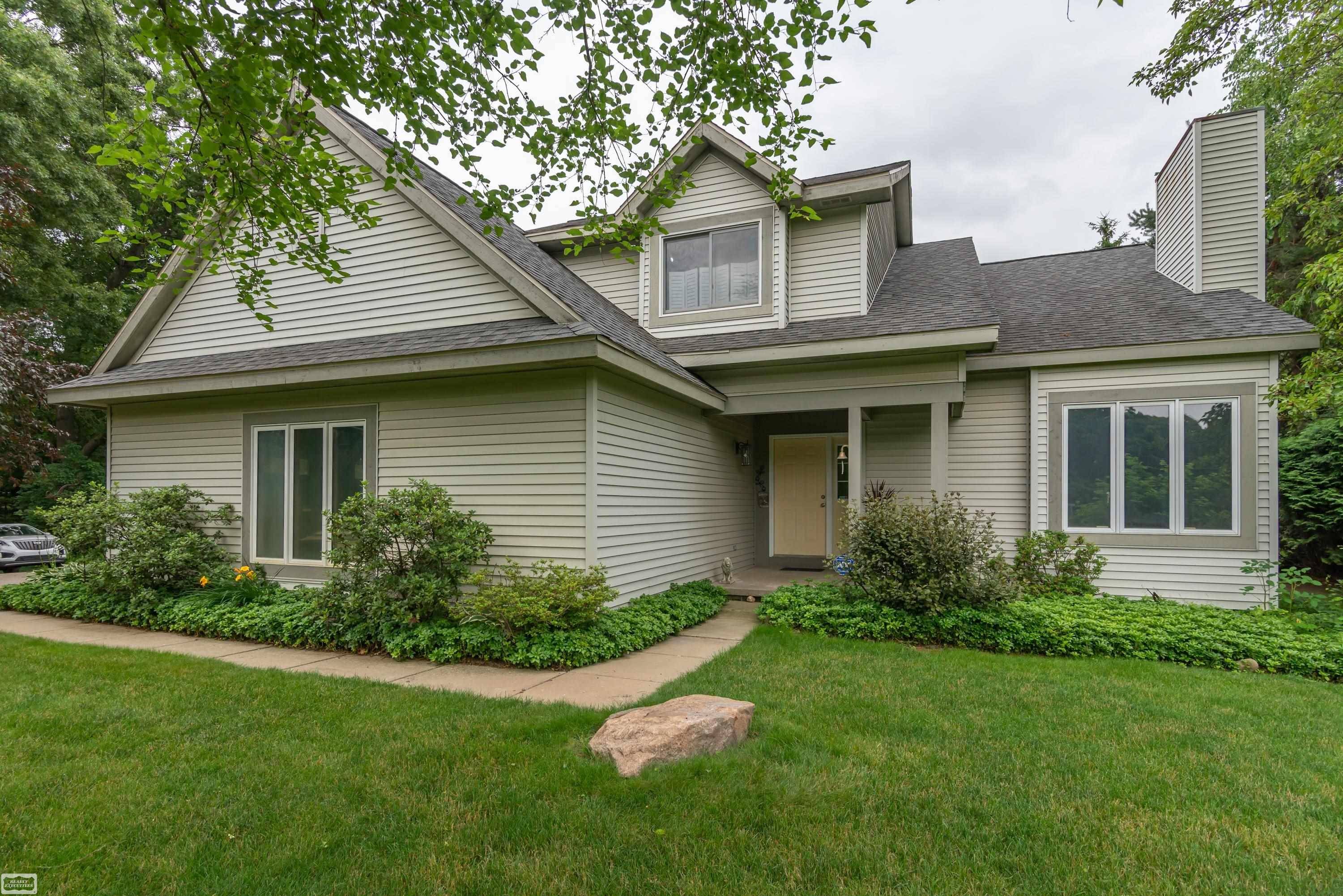 Hartland Twp, MI 48353,4971 N Tipsico Lake