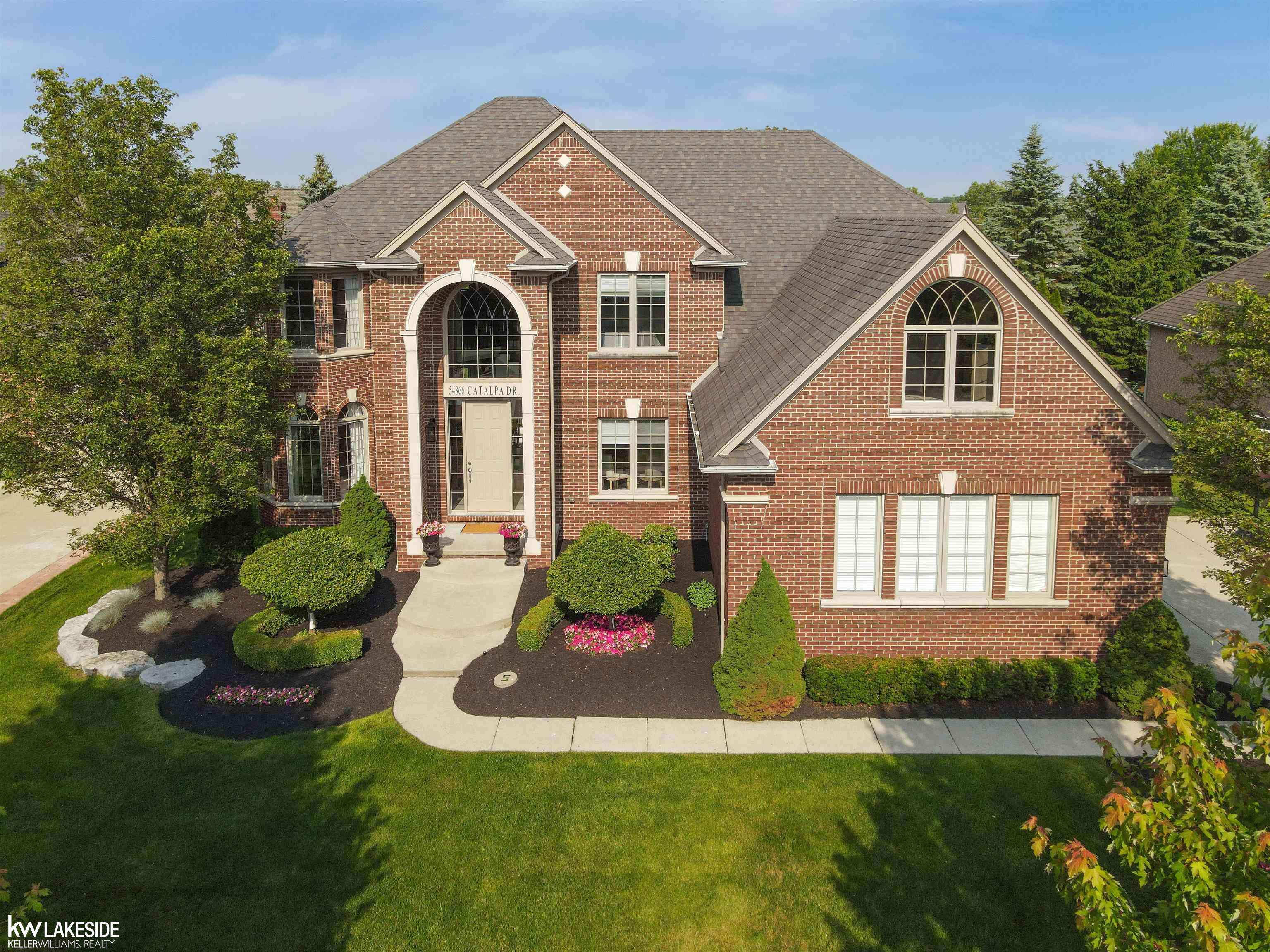 Shelby Twp, MI 48315,54866 Catalpa