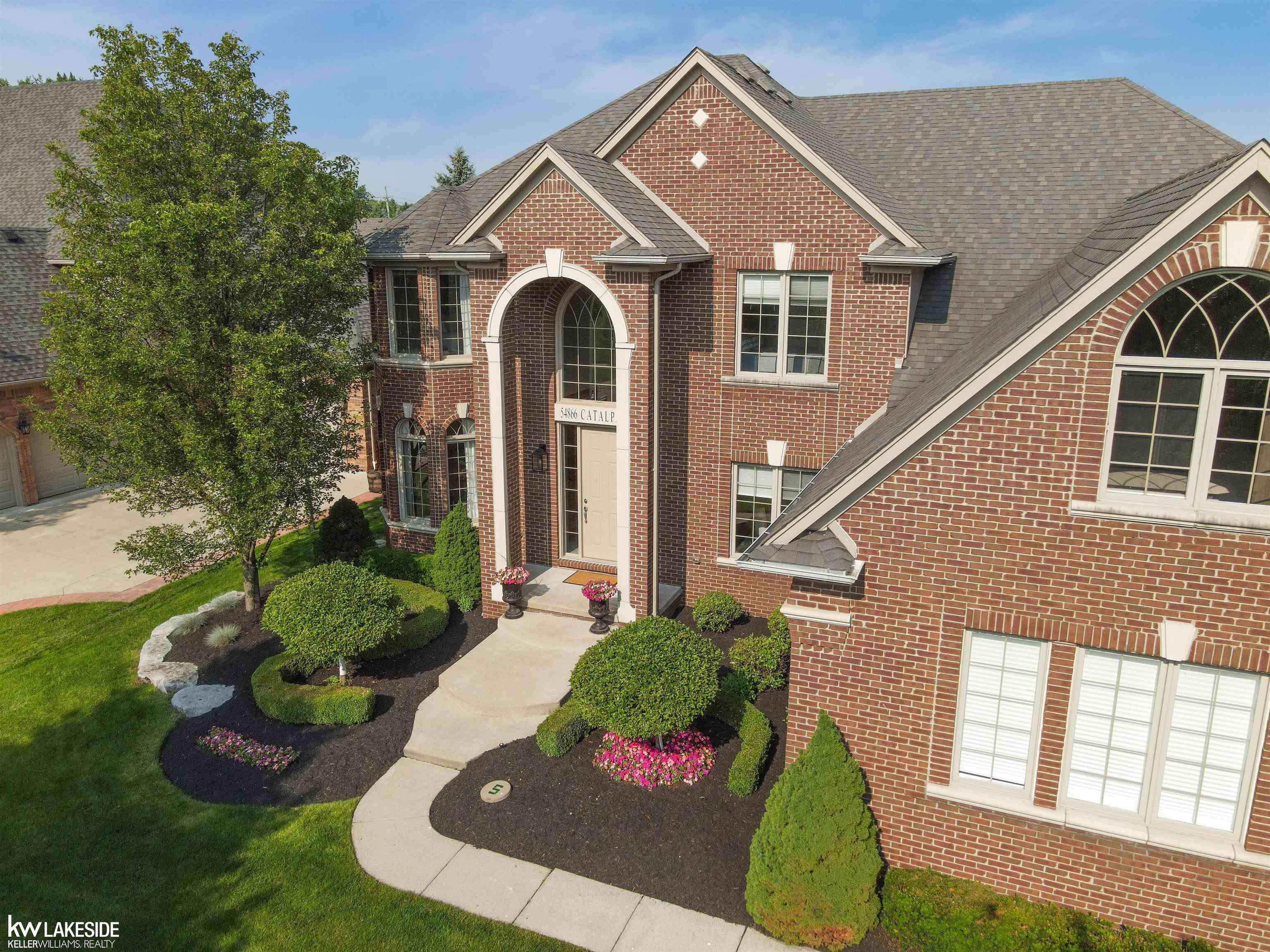 Shelby Twp, MI 48315,54866 Catalpa