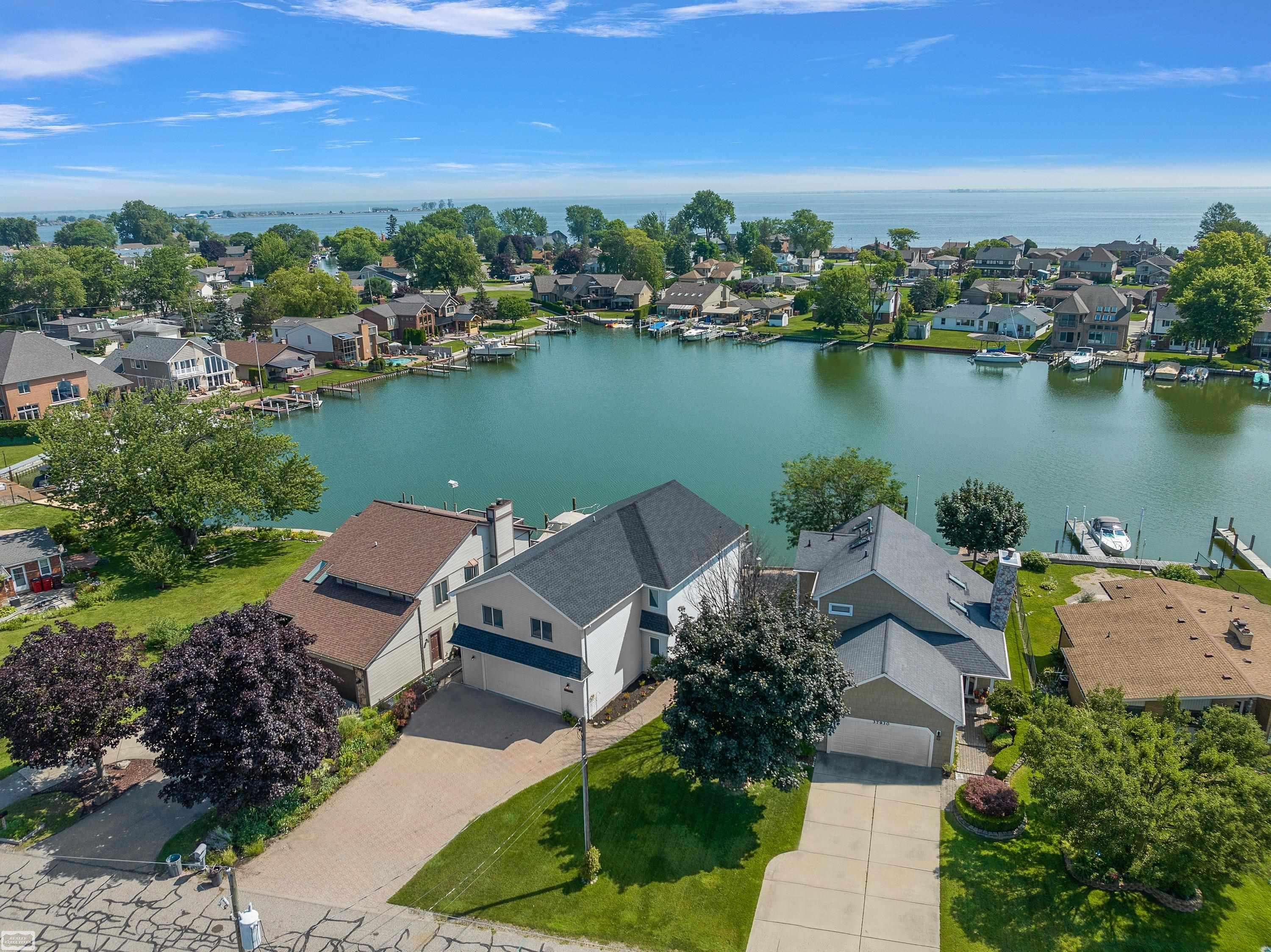 Harrison Twp, MI 48045,37946 Circle