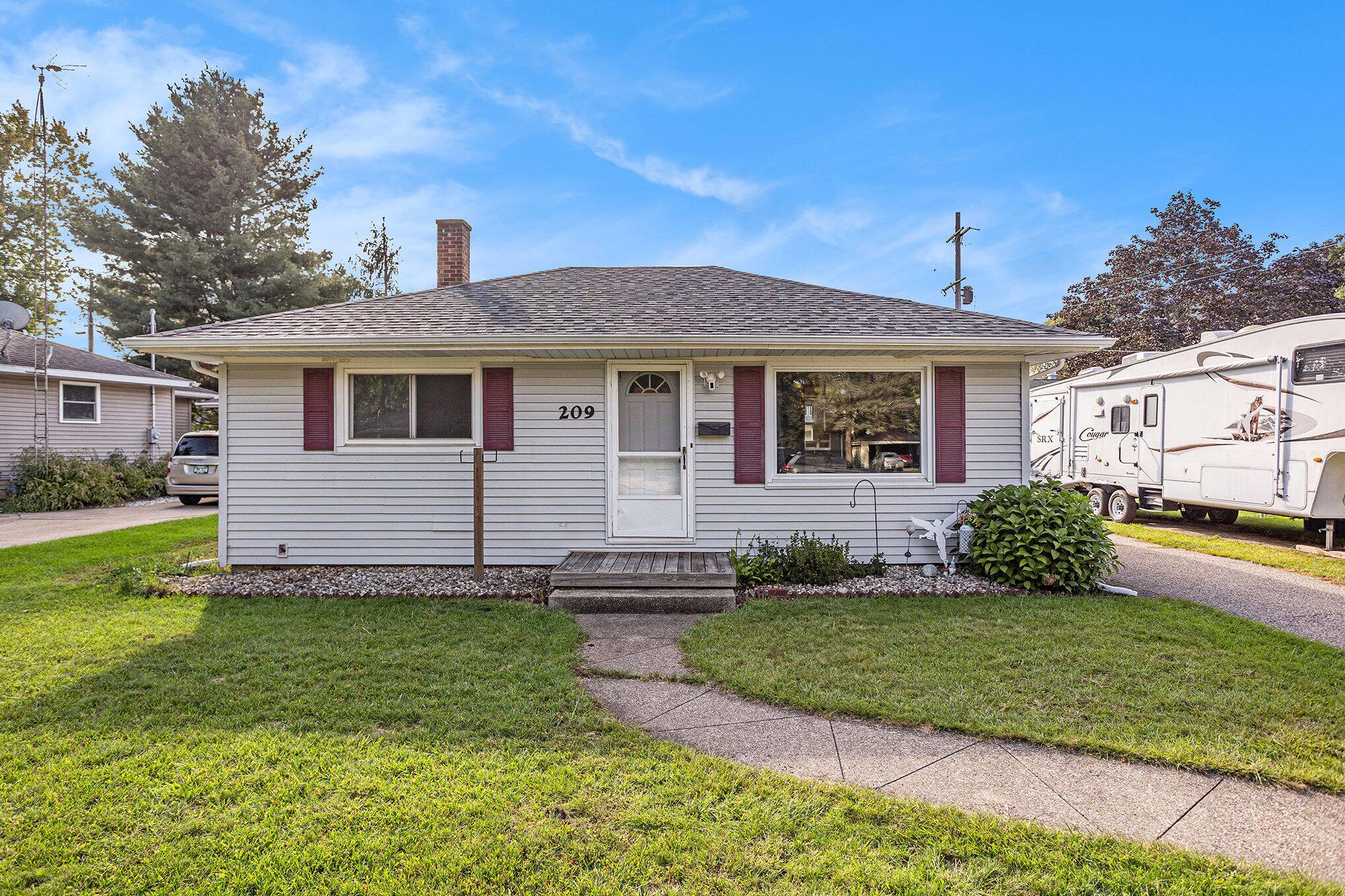 Battle Creek, MI 49015,209 N Moorland DR