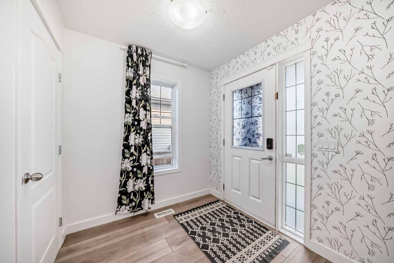 Strathmore, AB T1P 0B4,332 Ranch Close