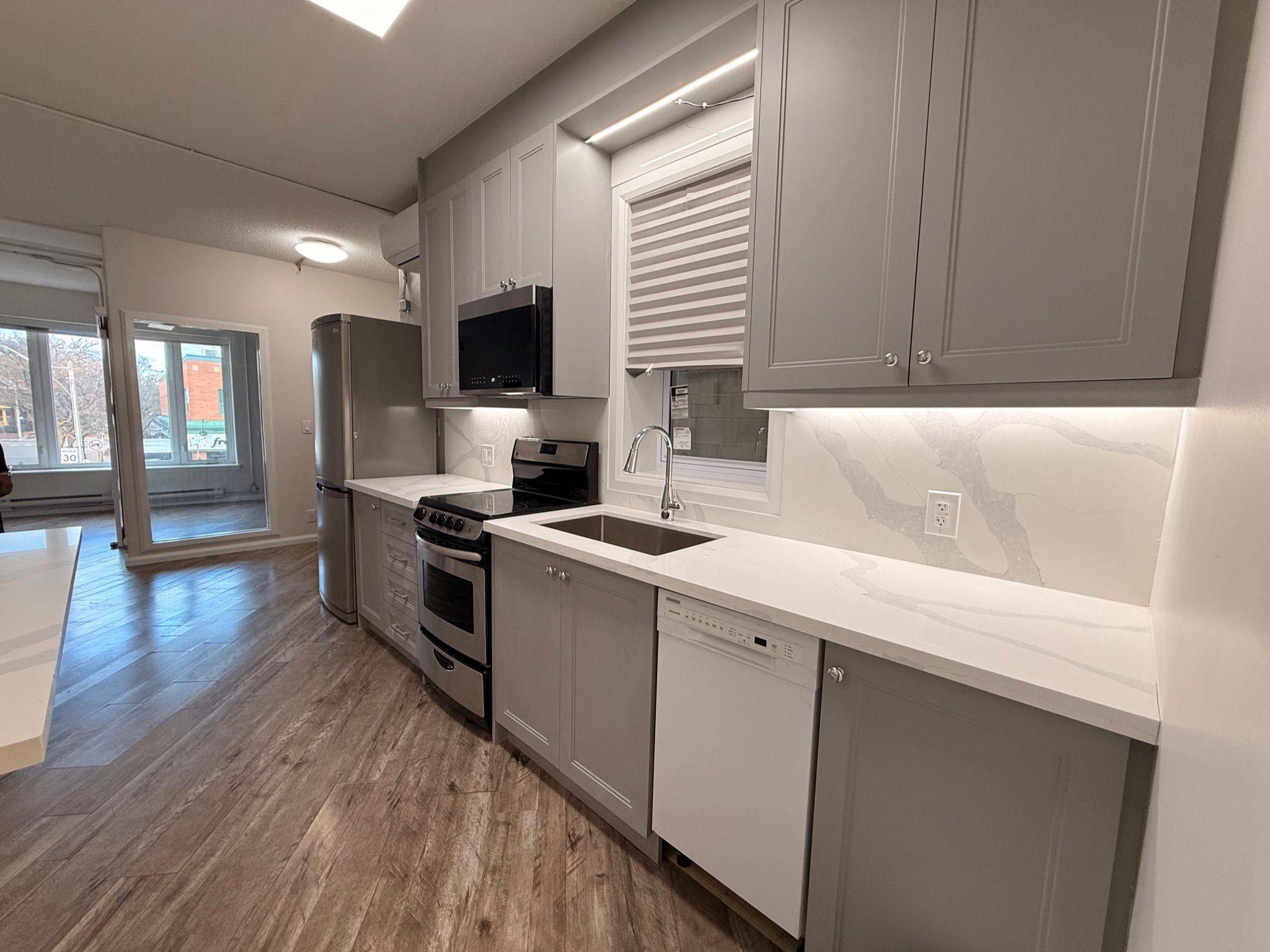 Toronto E01, ON M4K 1N7,345 Danforth AVE #1