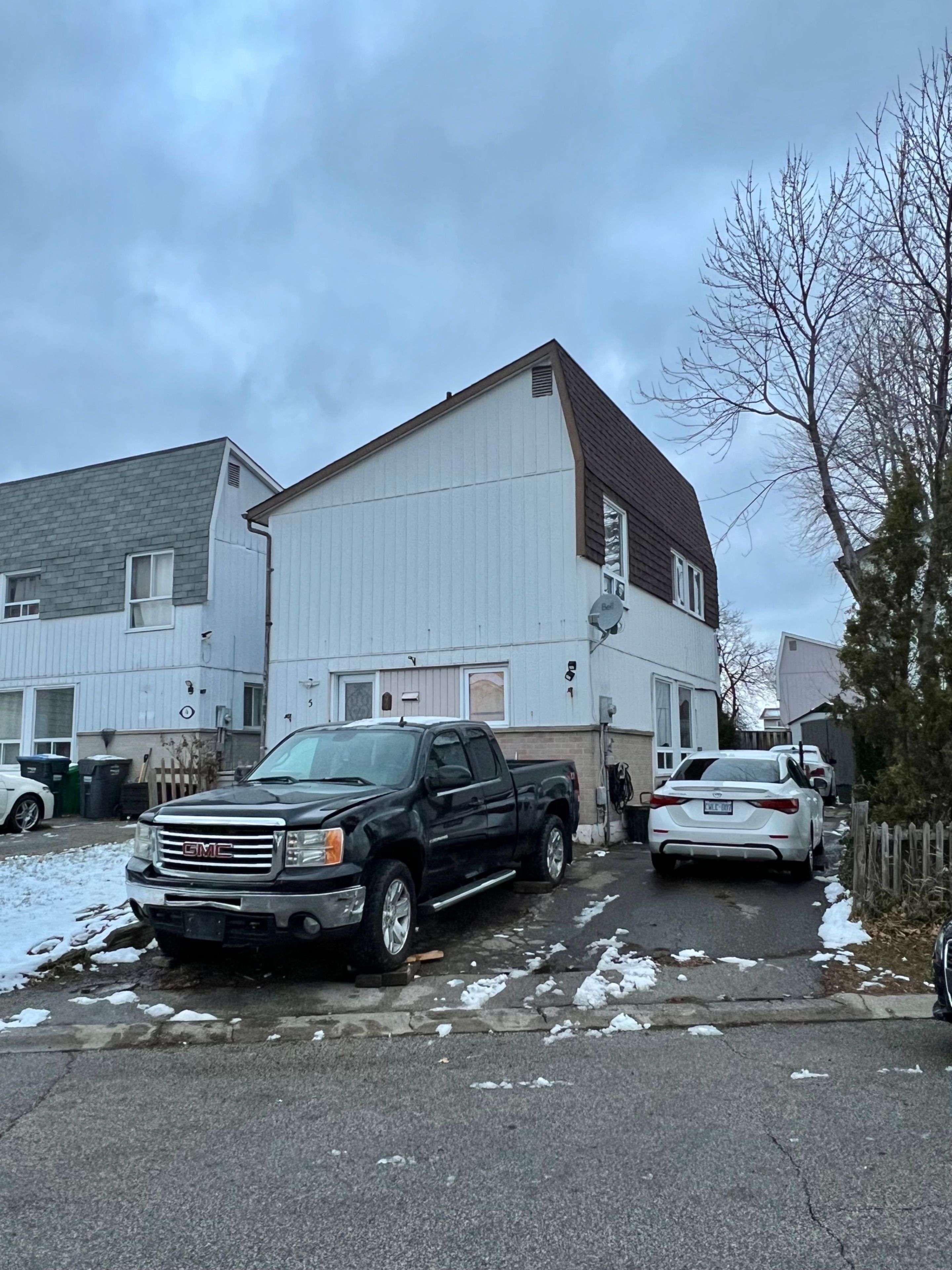 Brampton, ON L6S 2H7,5 Glencairn SQ