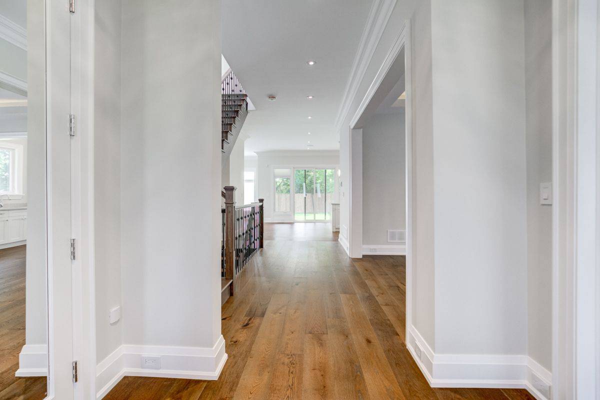 Oakville, ON L6L 2S3,1344 Waverly AVE