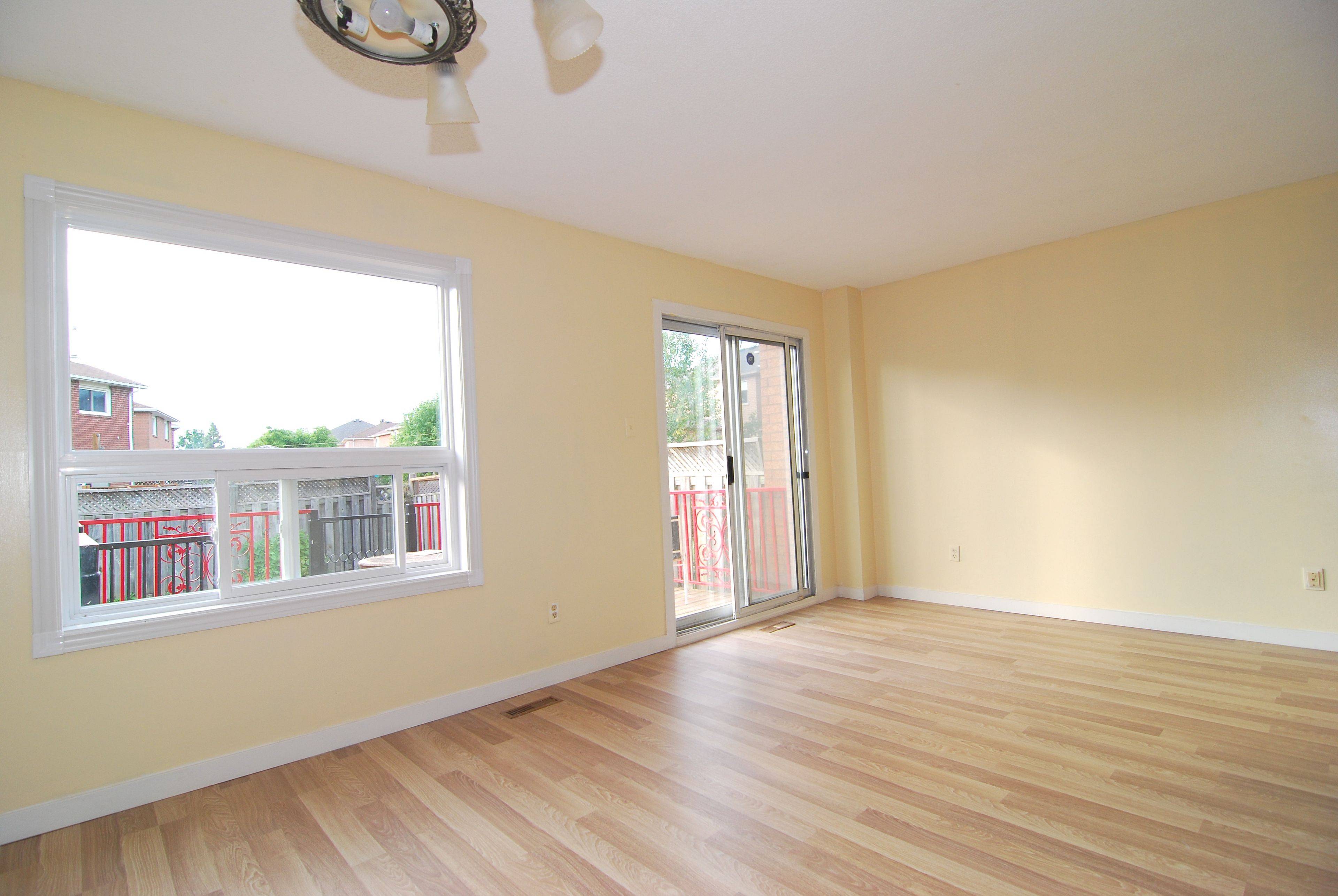 Brampton, ON L6Z 4R9,158 Toba CRES