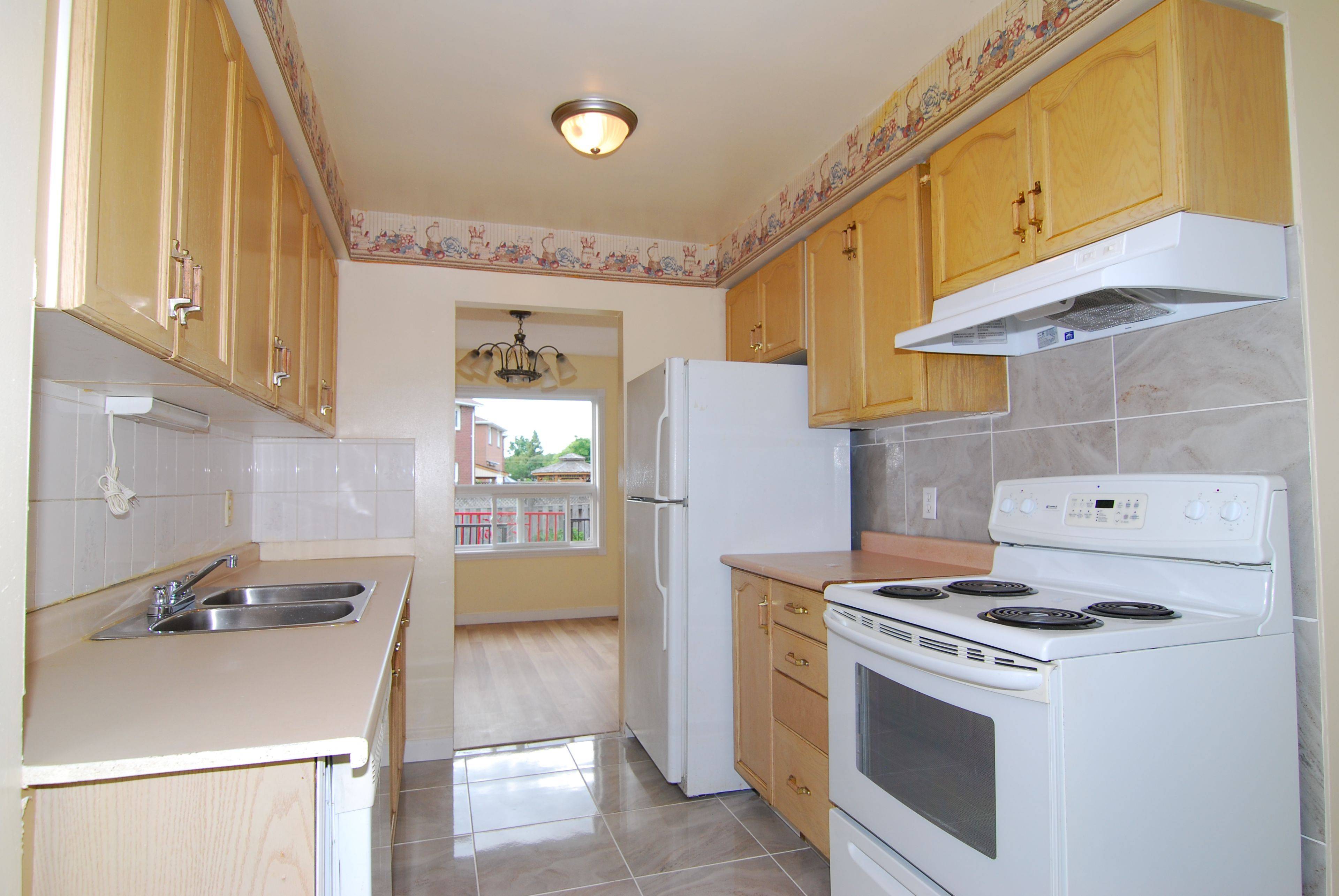 Brampton, ON L6Z 4R9,158 Toba CRES