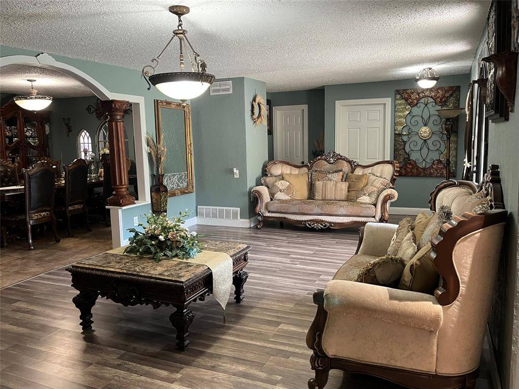 Dallas, TX 75217,1352 Gillette Street