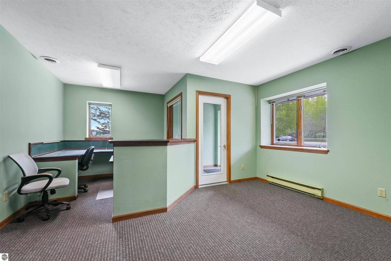 Traverse City, MI 49684,9435 Cherry Bend RD