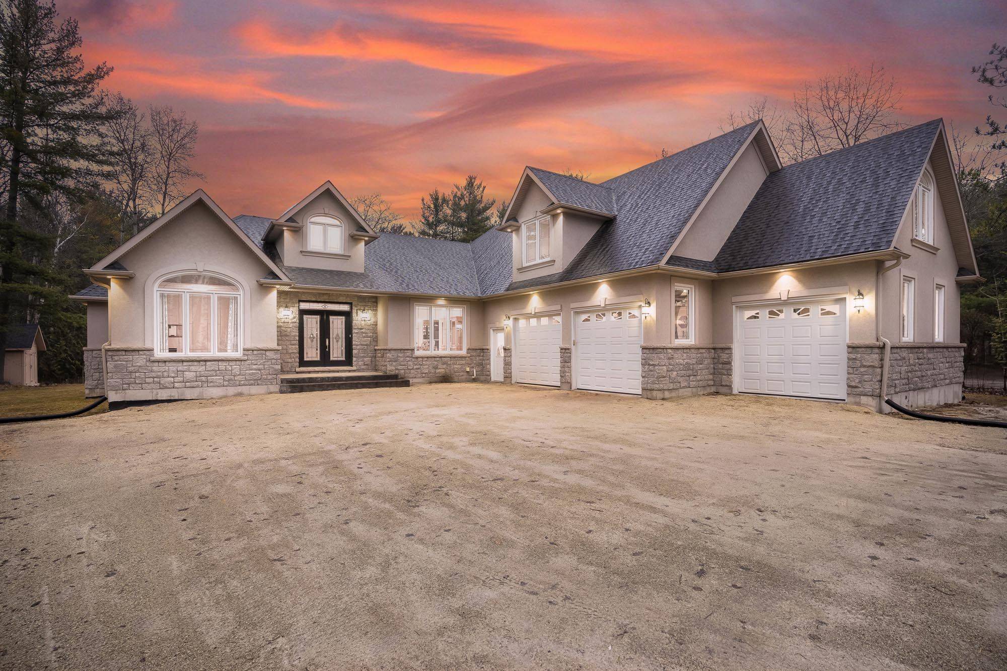 Wasaga Beach, ON L9Z 2T5,138 Knox RD E