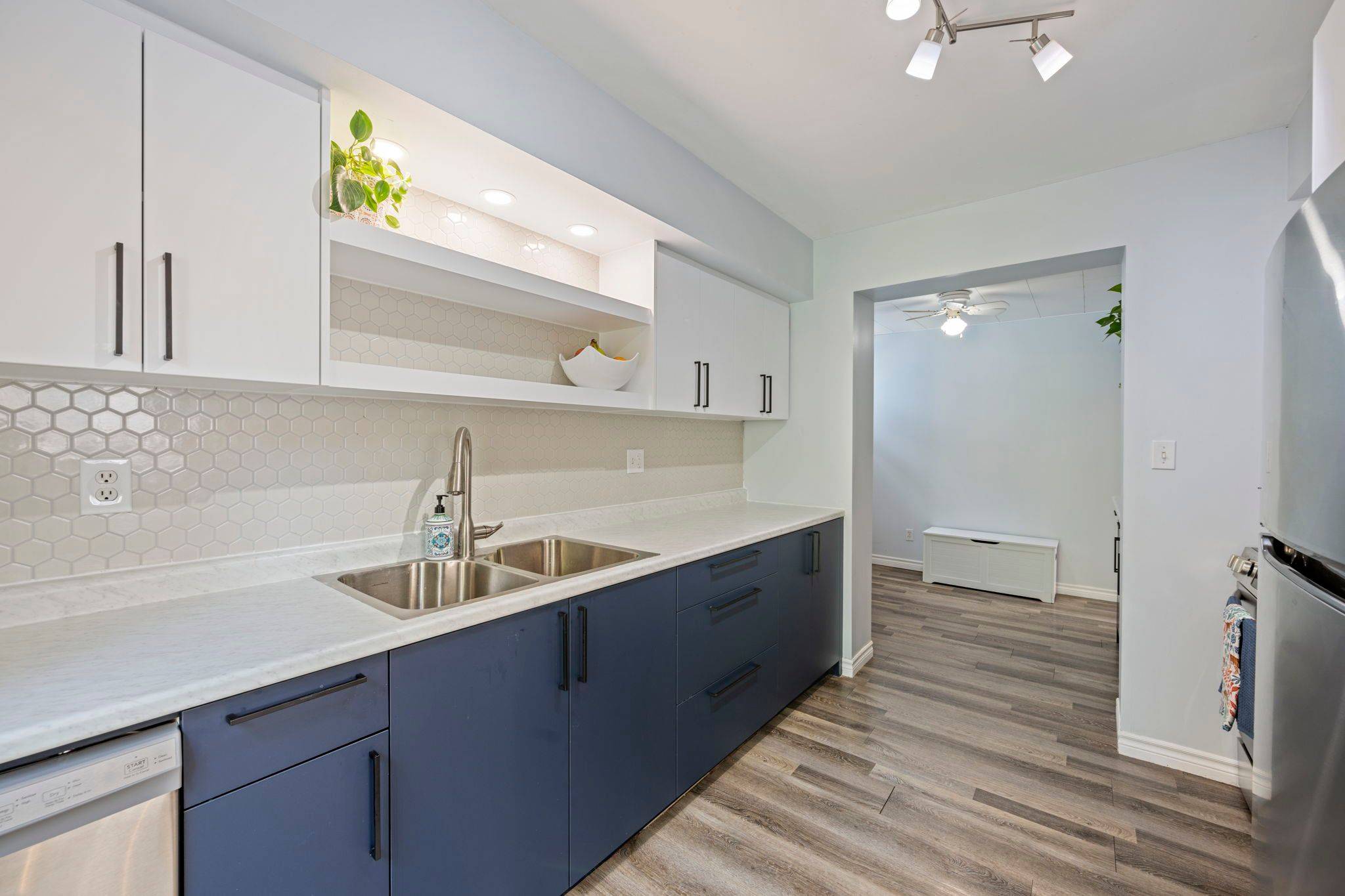 London East, ON N5Y 1Z5,57 Bedford RD