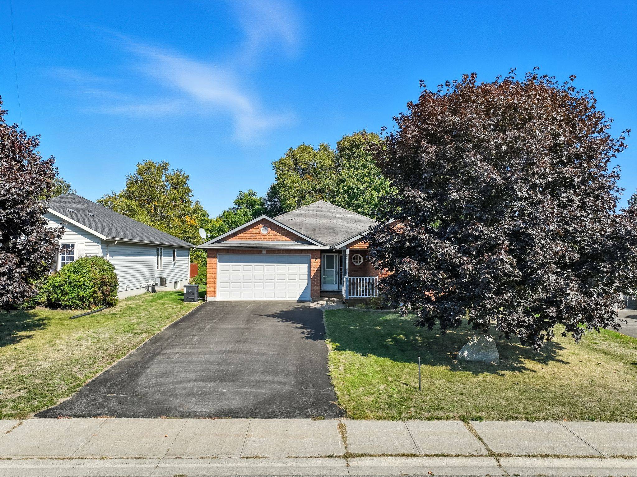 Brighton, ON K0K 1H0,9 Lucas CT