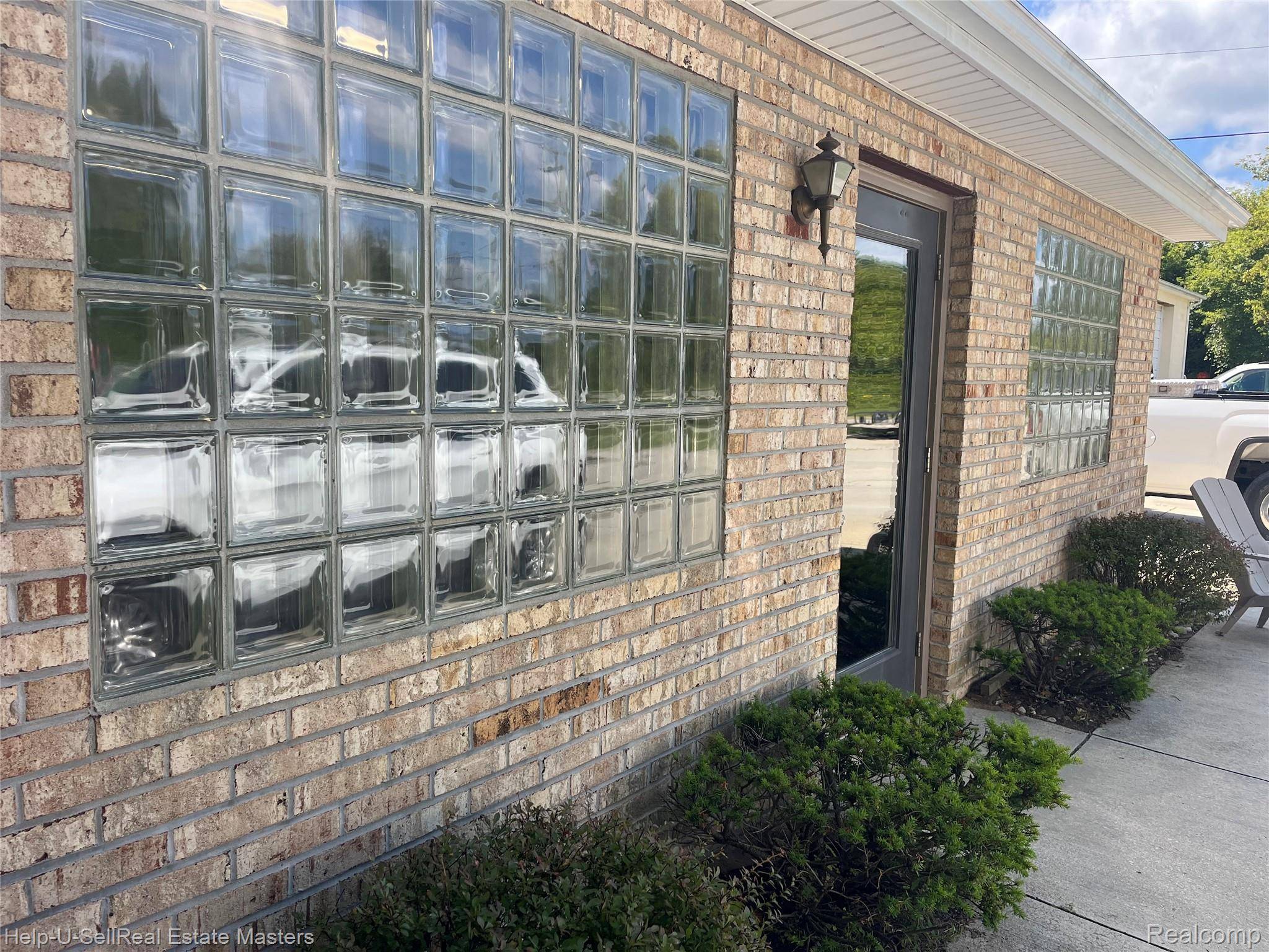 Port Huron, MI 48060,2504 Williams ST