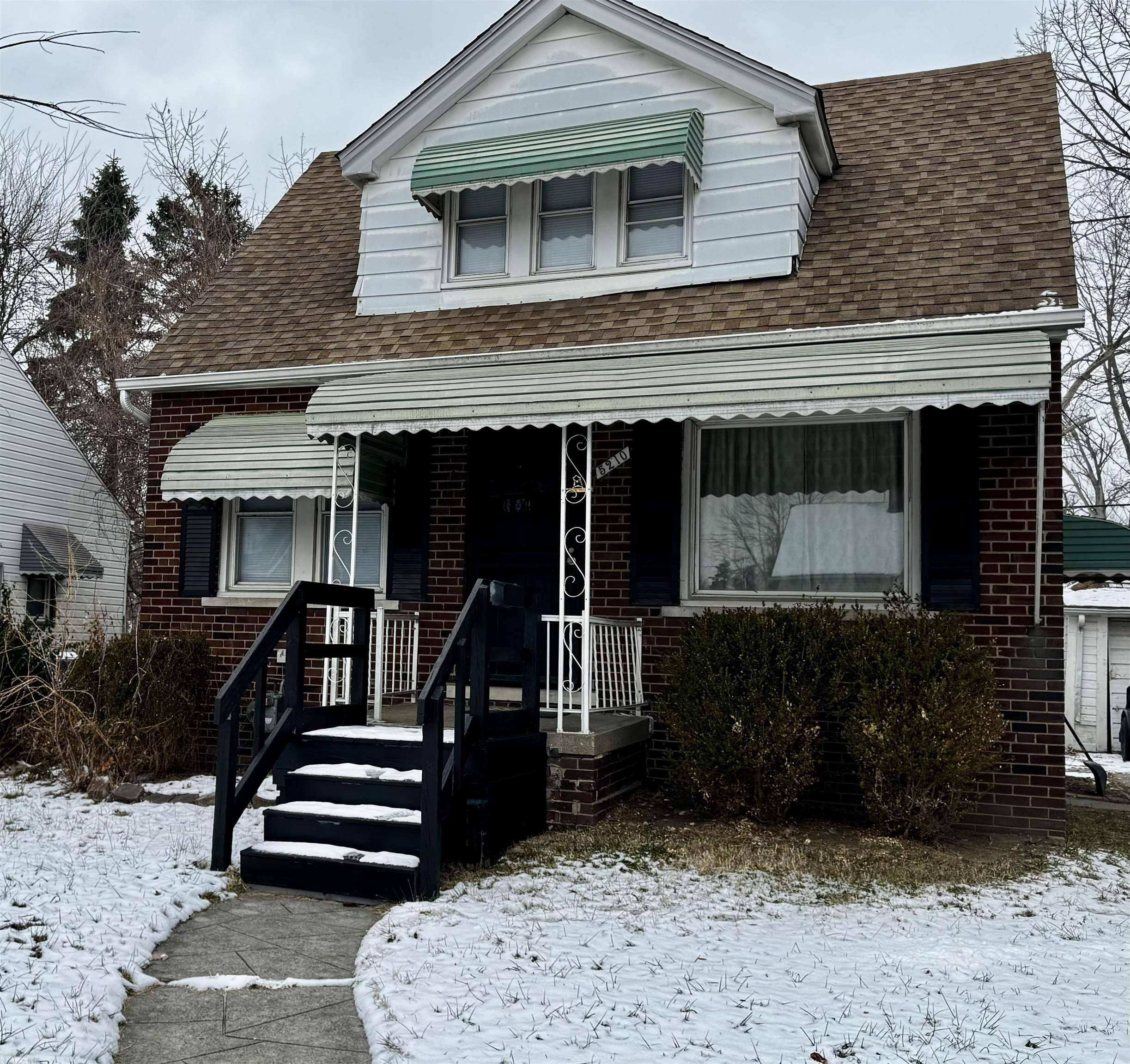 Detroit, MI 48224,5210 Farmbrook ST