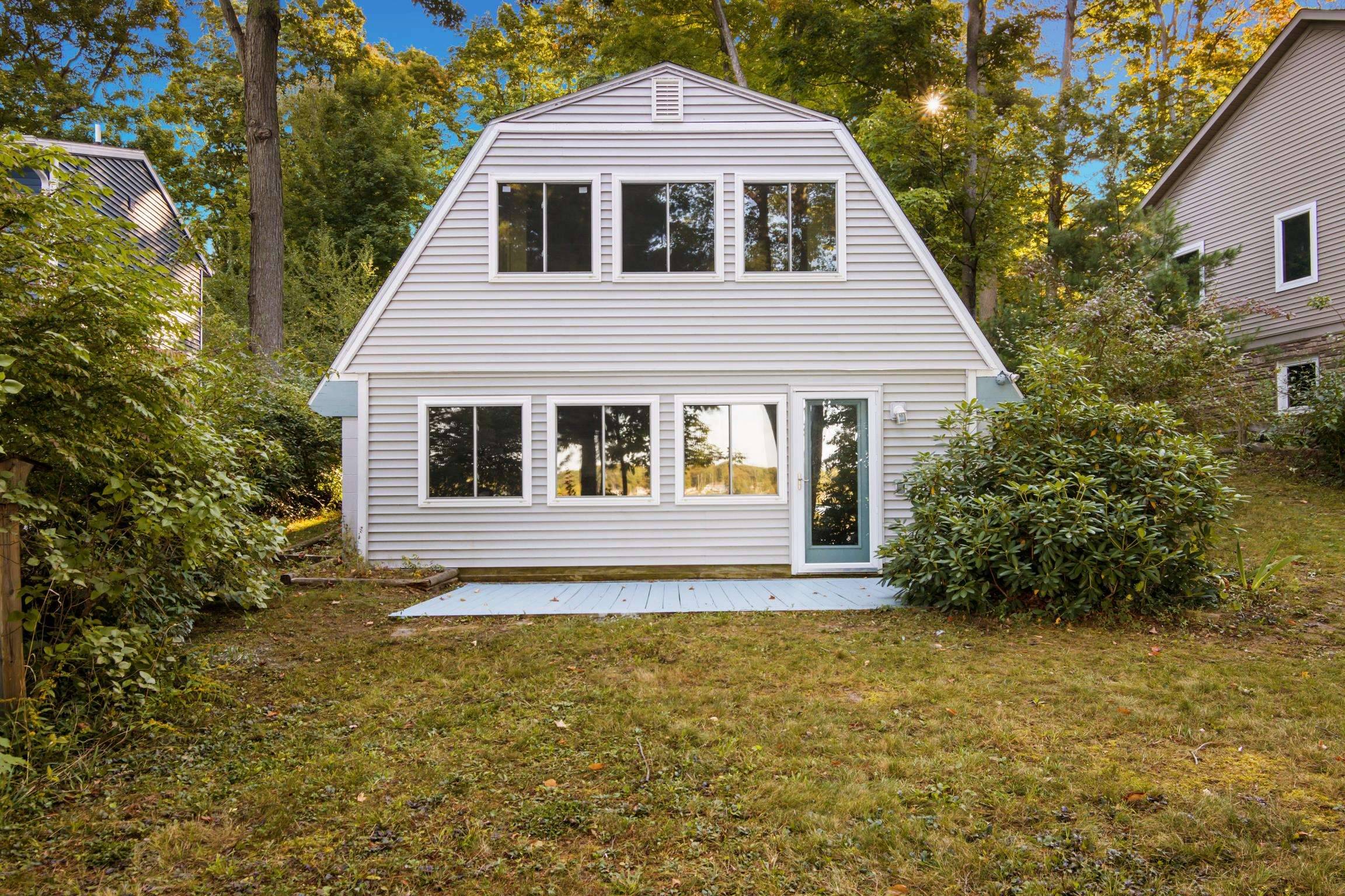 Grawn, MI 49637,4032 Water View DR