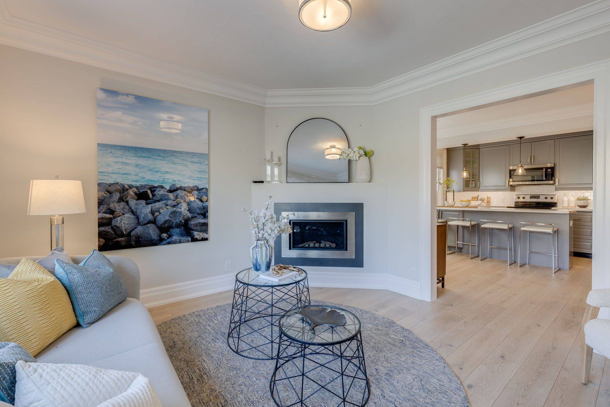 Toronto C11, ON M4G 1V7,775 Millwood RD