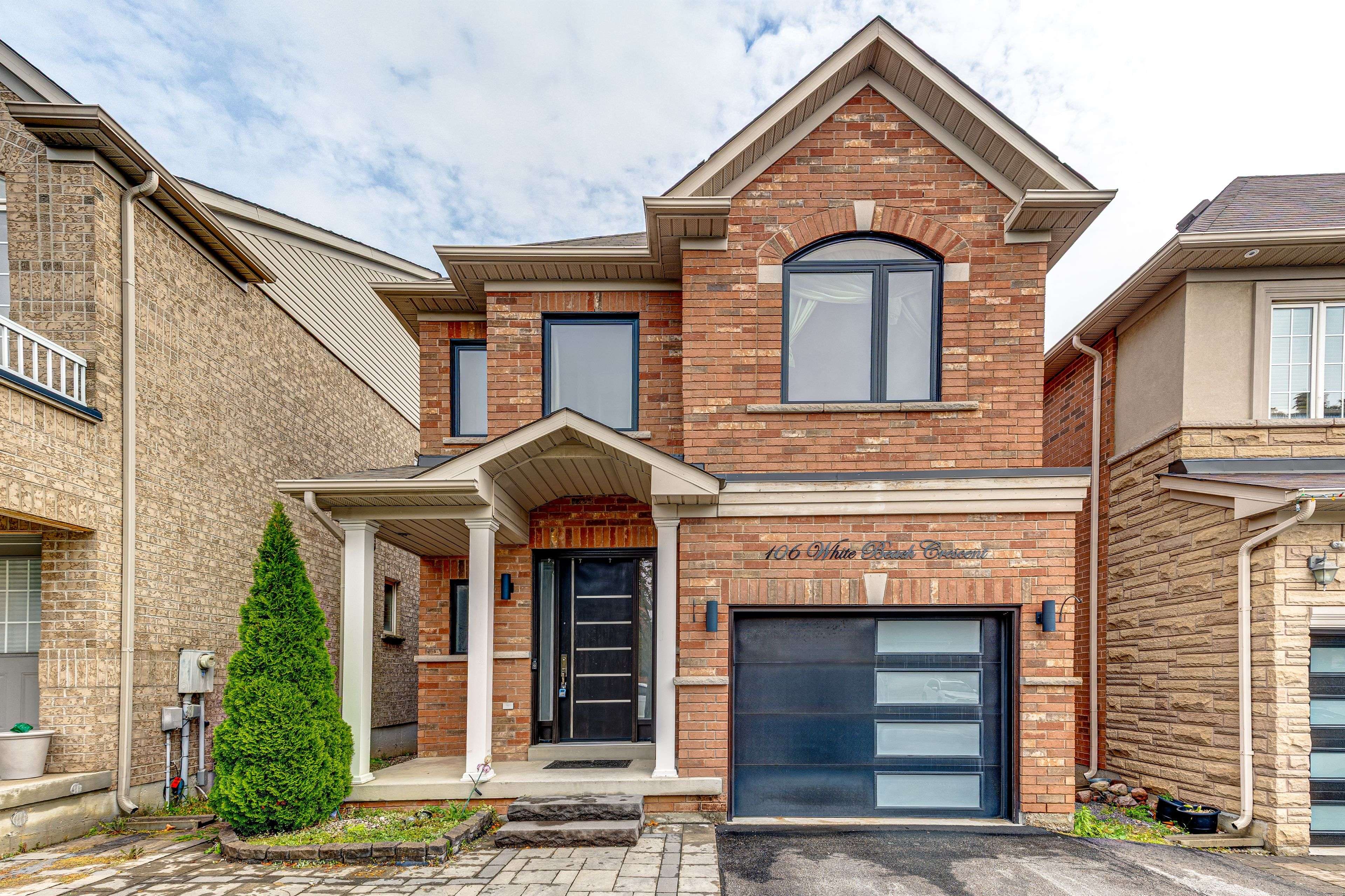Vaughan, ON L6A 0R2,106 White Beach CRES
