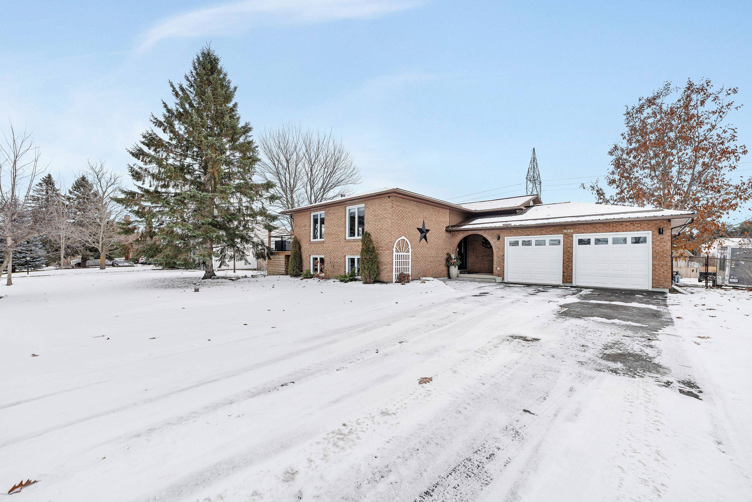 Greely - Metcalfe - Osgoode - Vernon And Area, ON K4P 1B7,7028 Shadow Ridge DR
