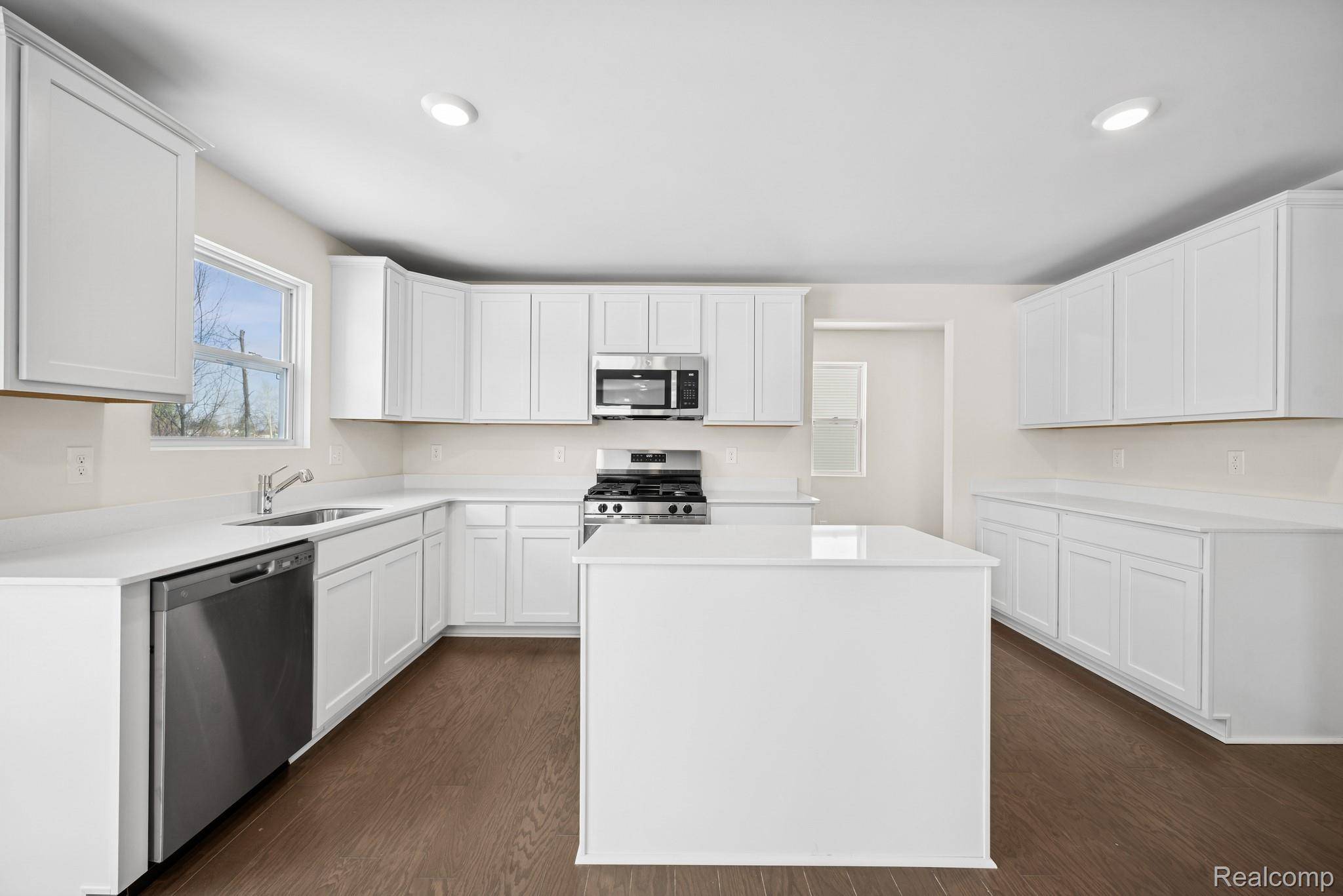 Grand Blanc, MI 48439,4233 Cedar Lane