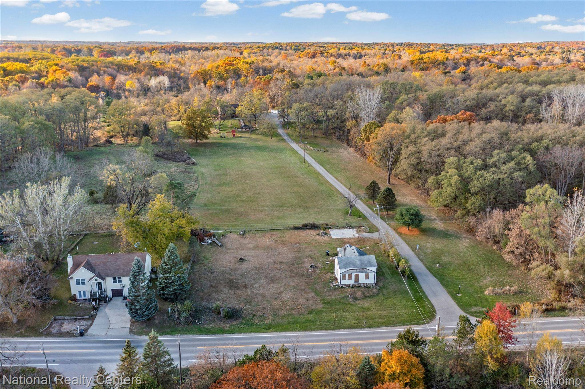 Pinckney, MI 48169,8292 Pettysville RD