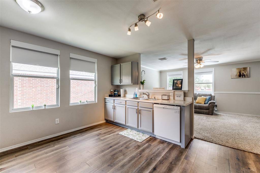 Arlington, TX 76002,8426 Jacaranda Way