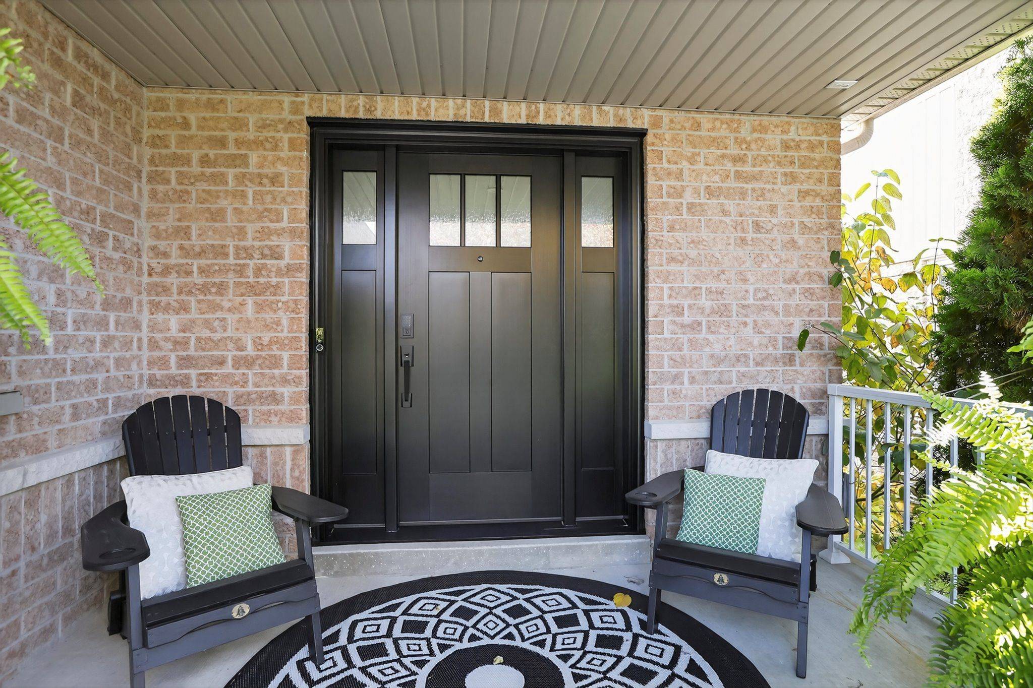 Clarington, ON L1E 3K5,110 Sleeman SQ