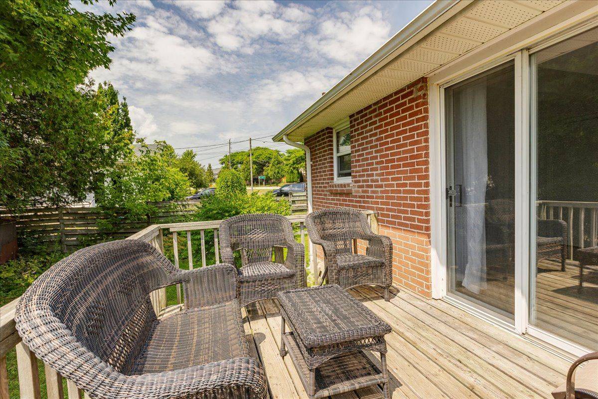 Georgina, ON L4P 1C4,84 Metro RD N