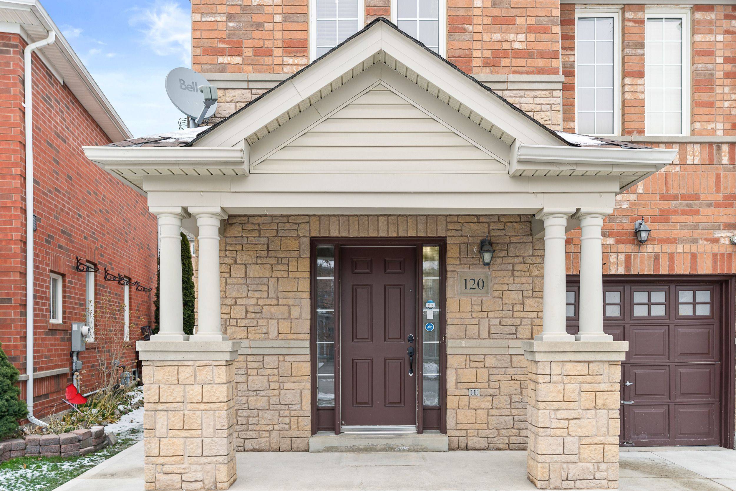 Brampton, ON L7A 0K6,120 Bushmill CIR