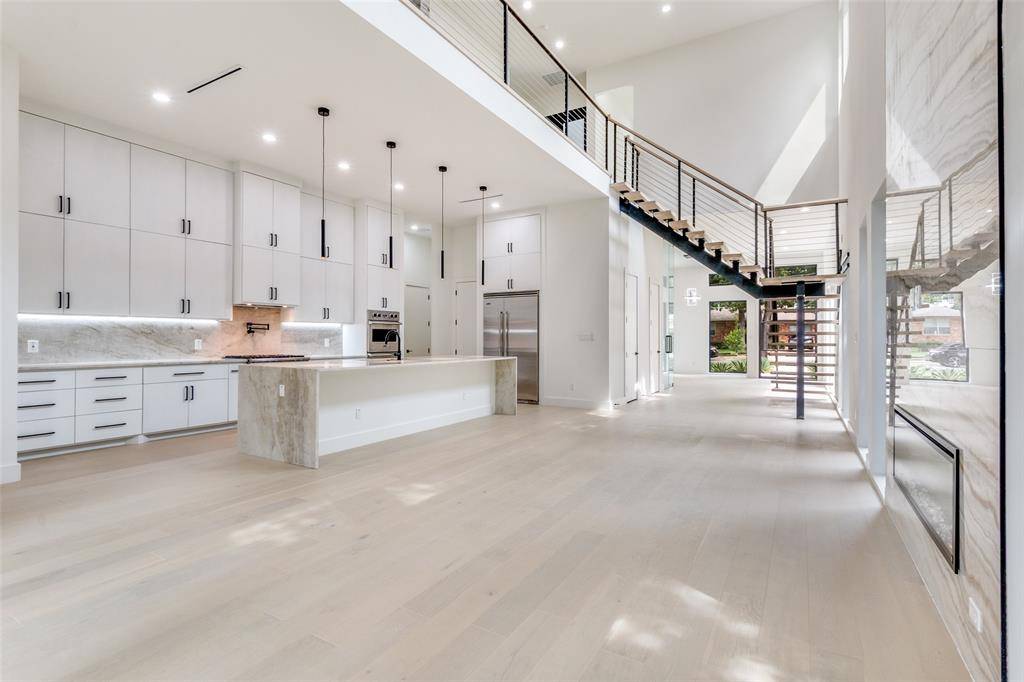 Dallas, TX 75229,4218 Bonham Street