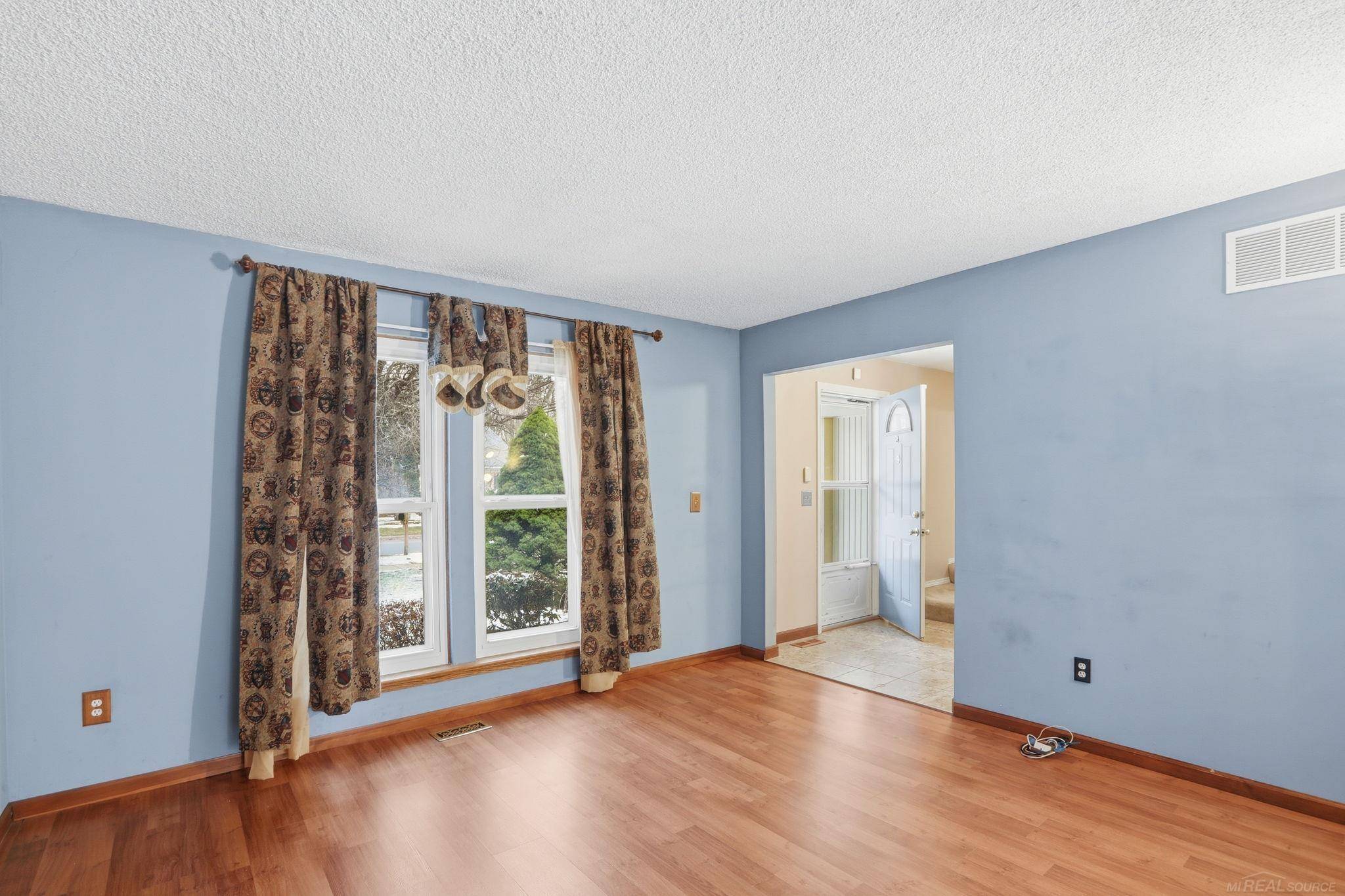 New Baltimore, MI 48047,54173 Avondale DR