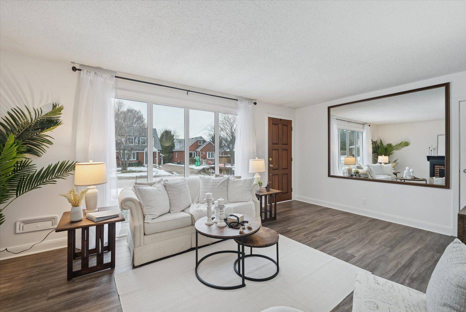 Oshawa, ON L1G 3L7,109 Sherwood AVE