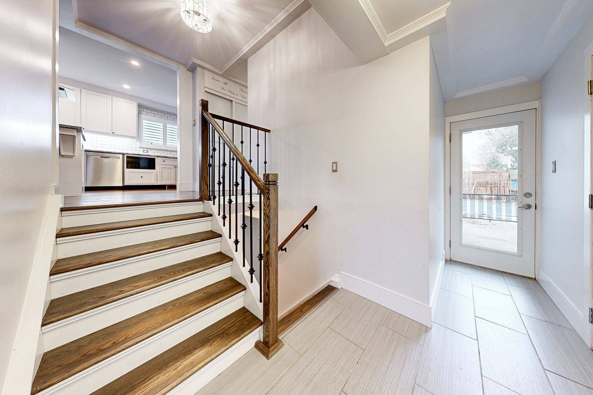 Burlington, ON L7L 2M2,4323 Forsyth BLVD