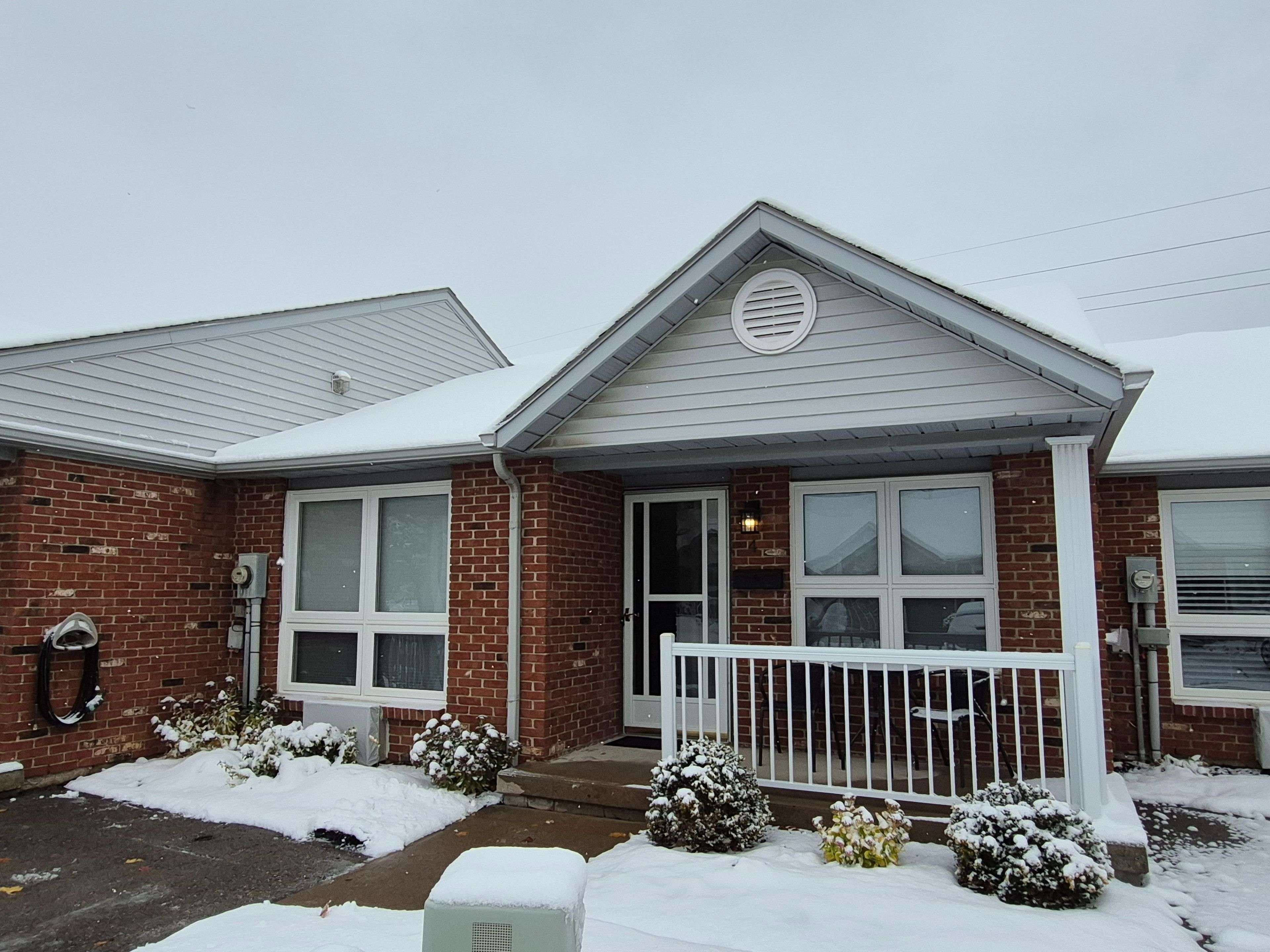 St. Catharines, ON L2S 2S7,226 VANSICKLE RD #4