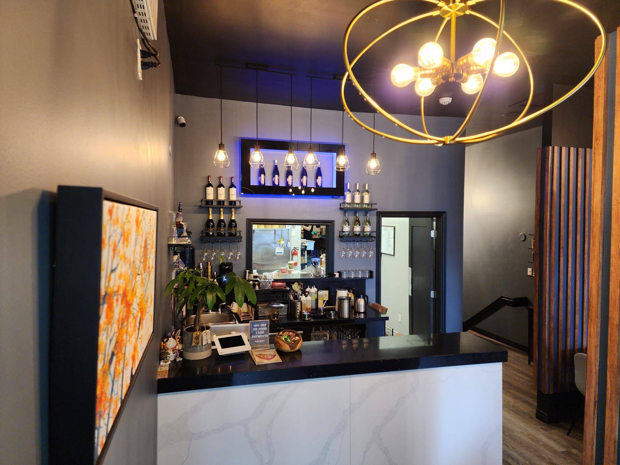 Greater Napanee, ON K7R 1J4,19 Market SQ #unit A