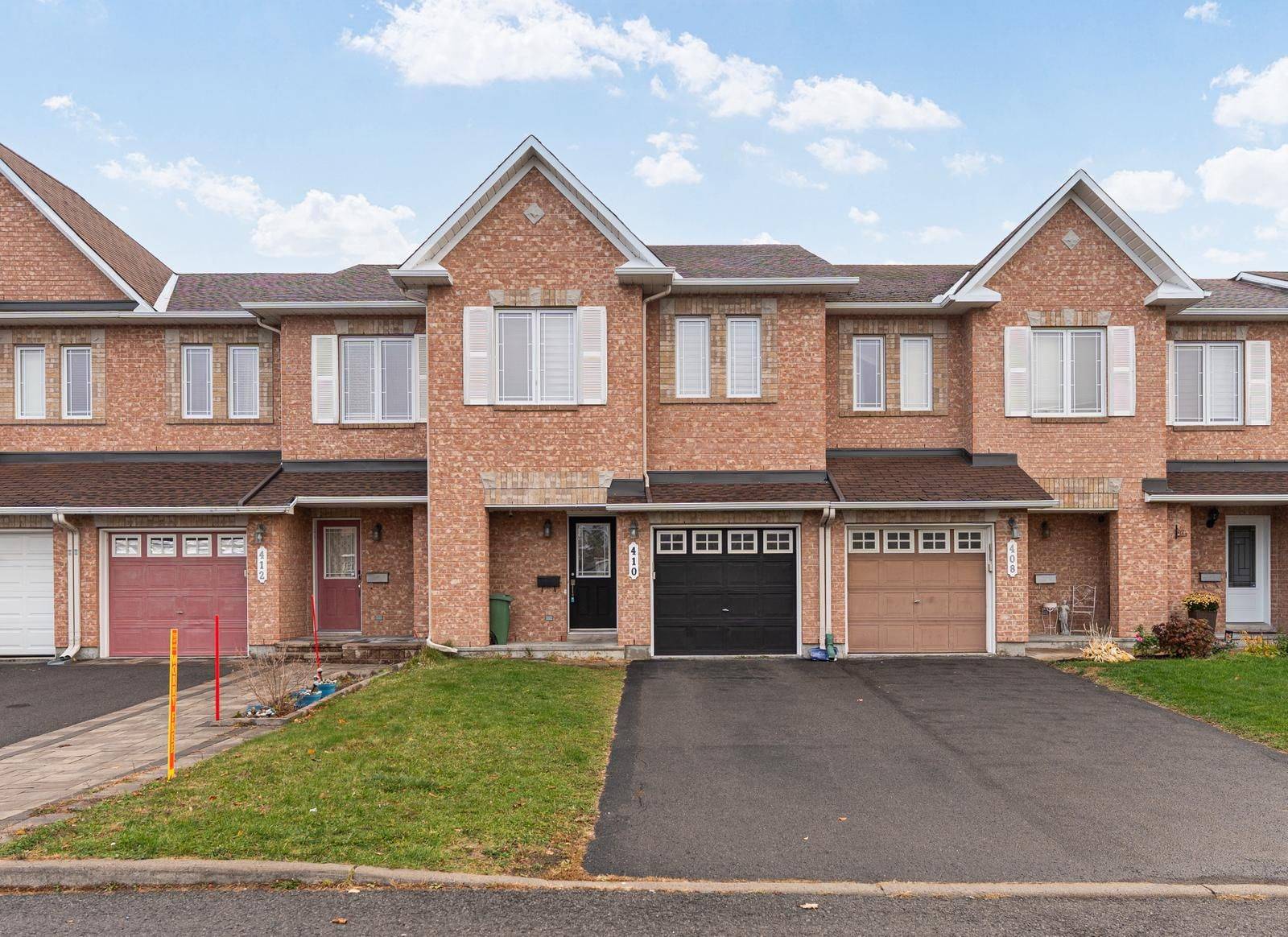 Orleans - Cumberland And Area, ON K4A 0J7,410 GOLDENBROOK WAY