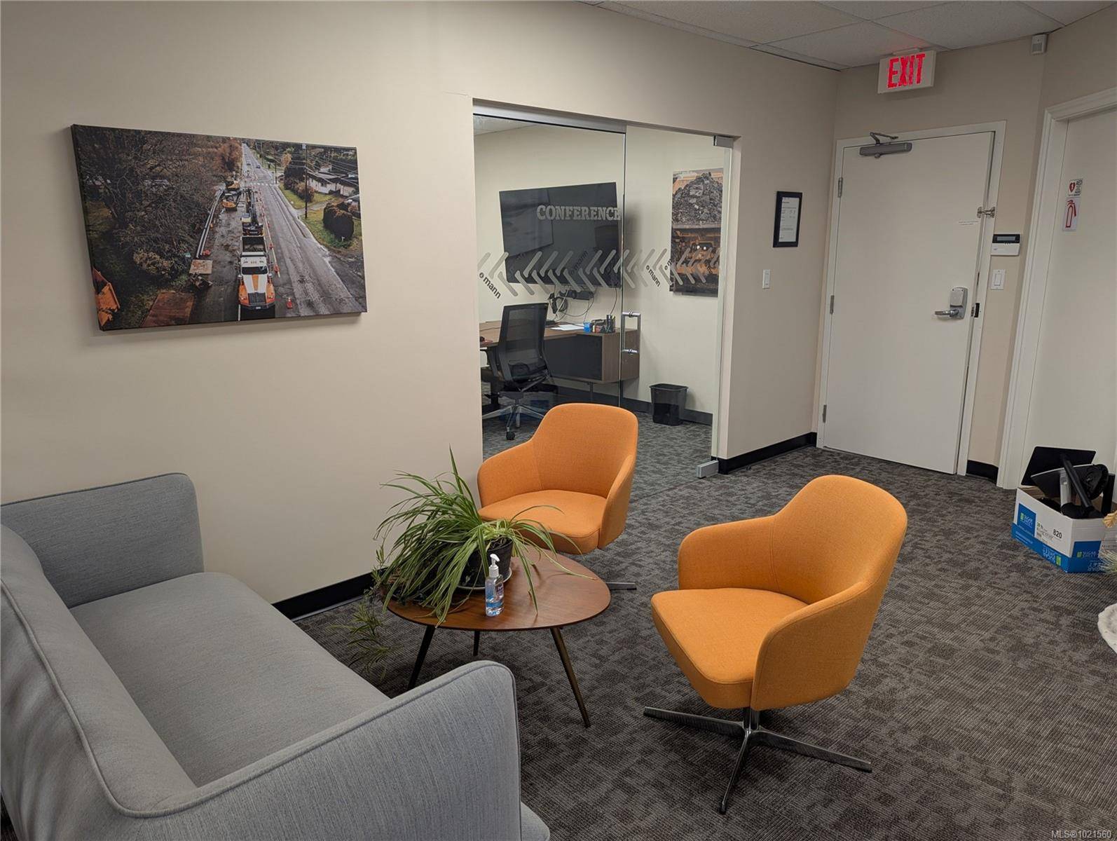 Saanich, BC V8X 5J2,4420 Chatterton Way #204