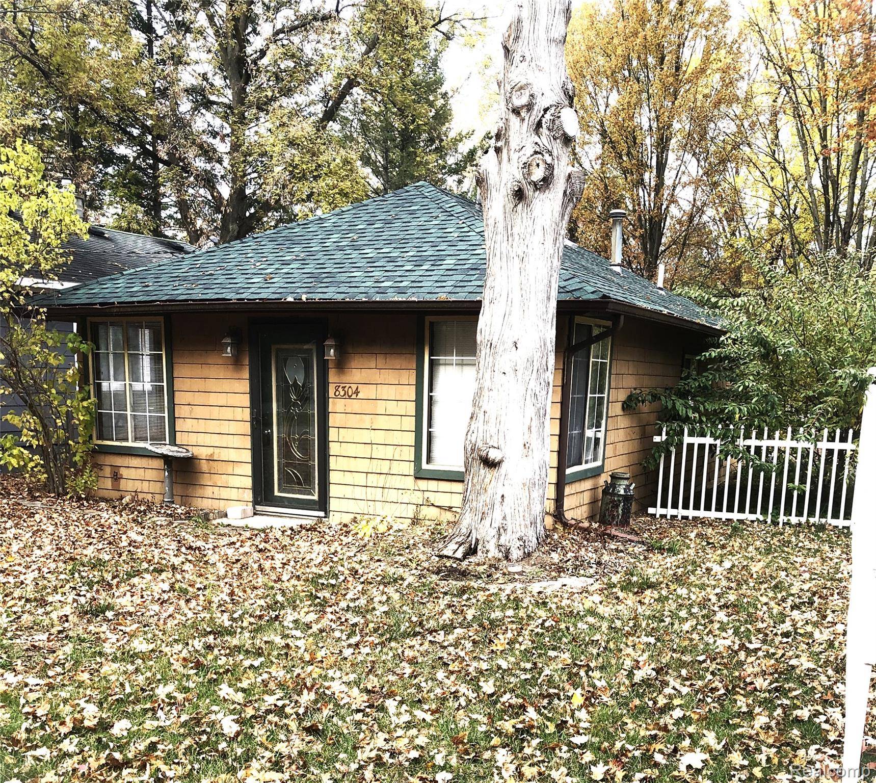 Commerce Twp, MI 48382,8304 Arlis ST