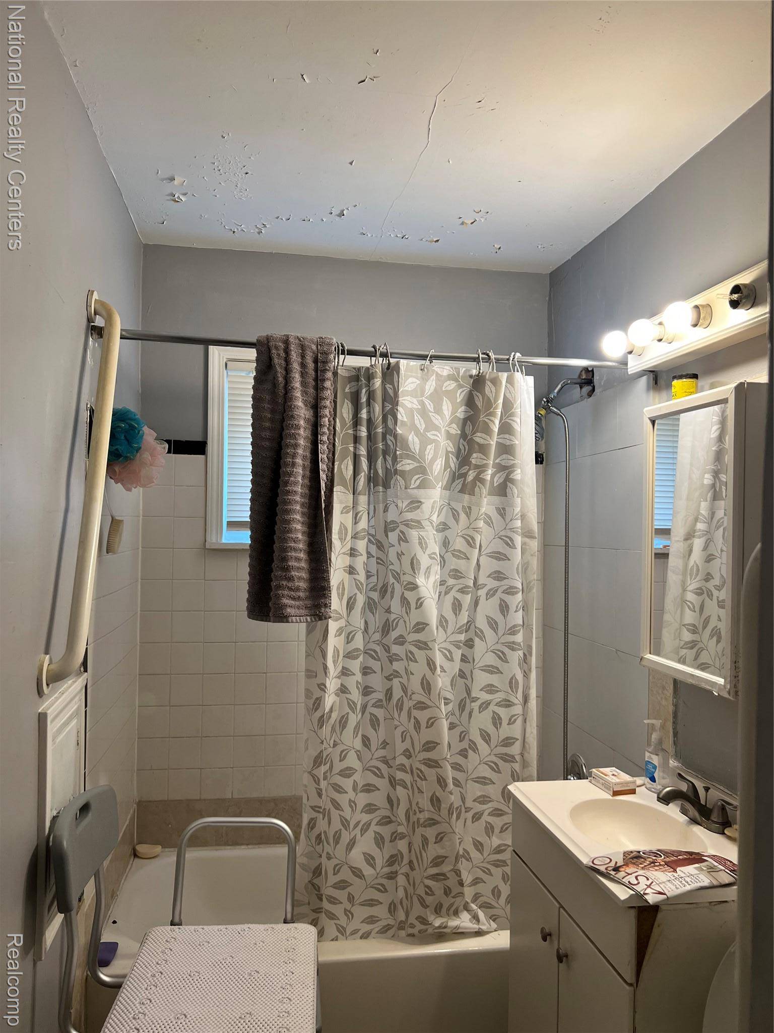 Detroit, MI 48203,20166 Hanna ST