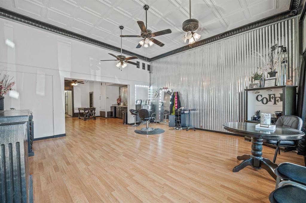 De Leon, TX 76444,140 S Texas Street