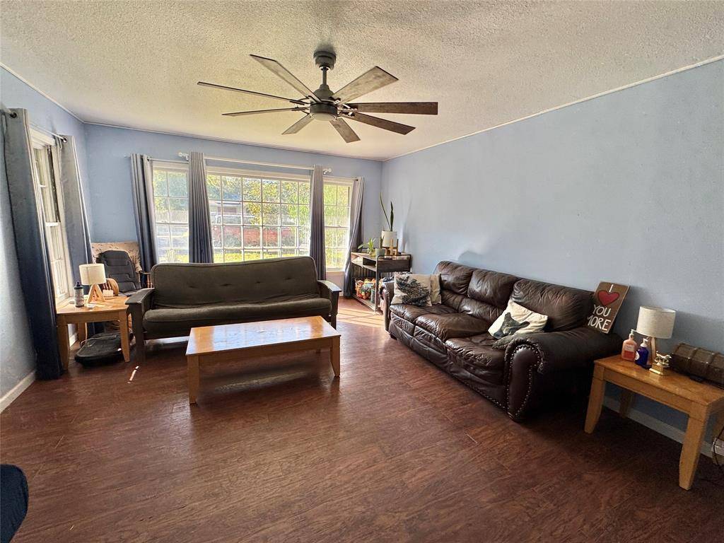 Gainesville, TX 76240,724 S Rusk Street