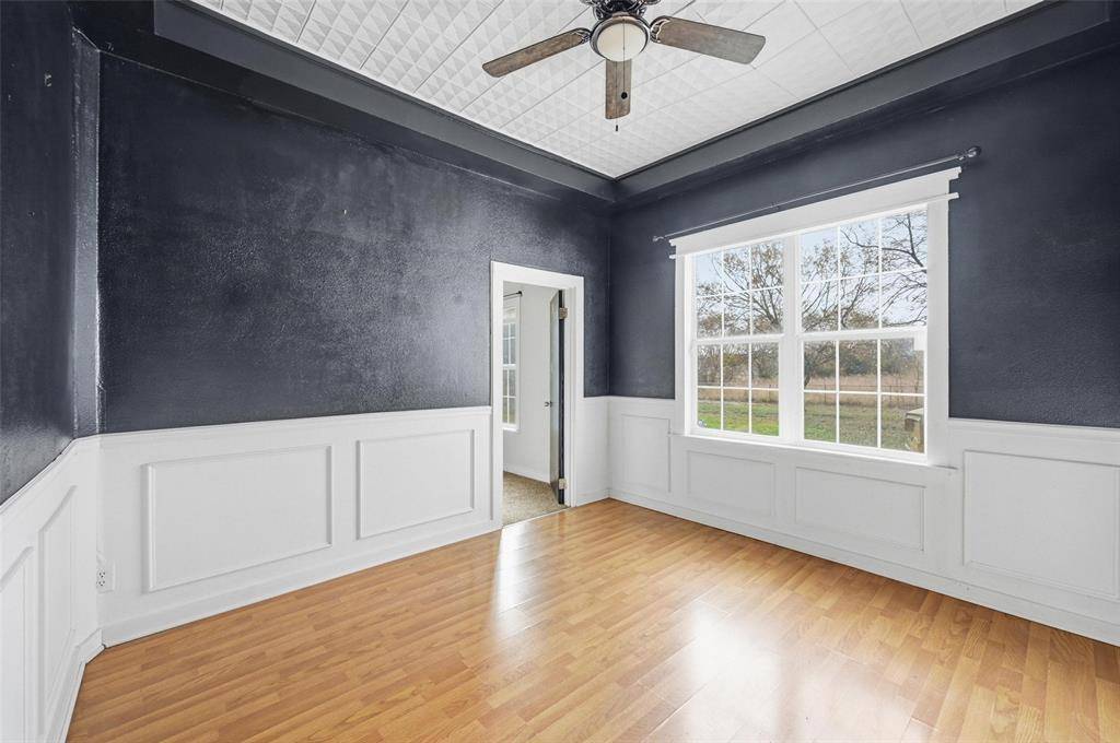 Whitewright, TX 75491,507 E Maple Street