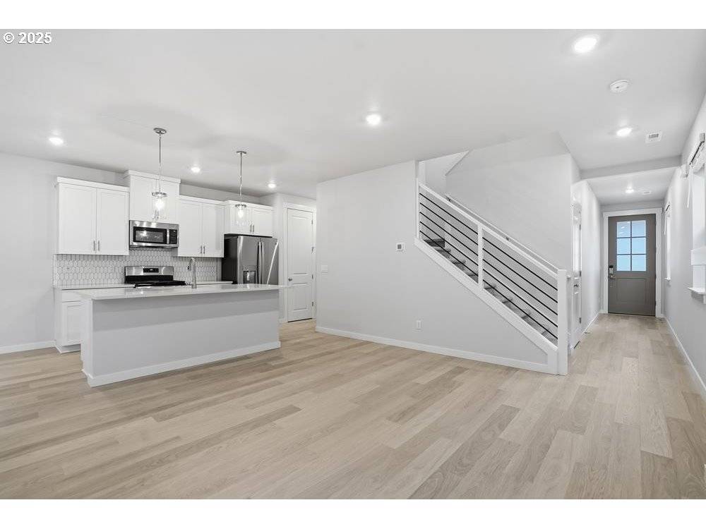 Gresham, OR 97080,3739 SW 40TH ST